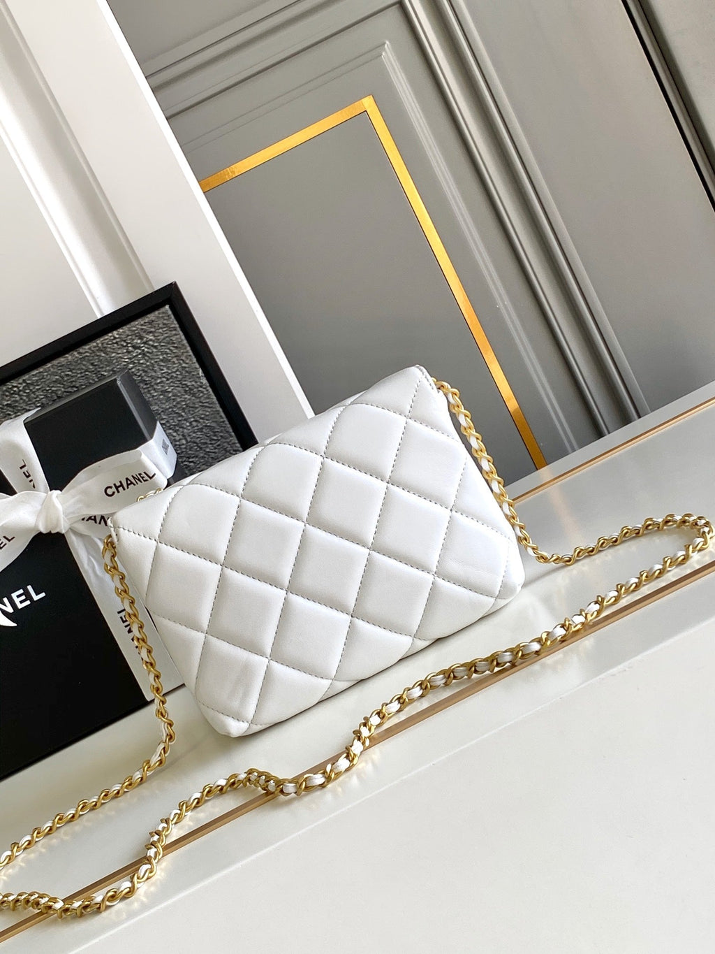 CHANEL MINI 20 FLAP BAG IN WHITE LAMBSKIN GOLD HARDWARE
