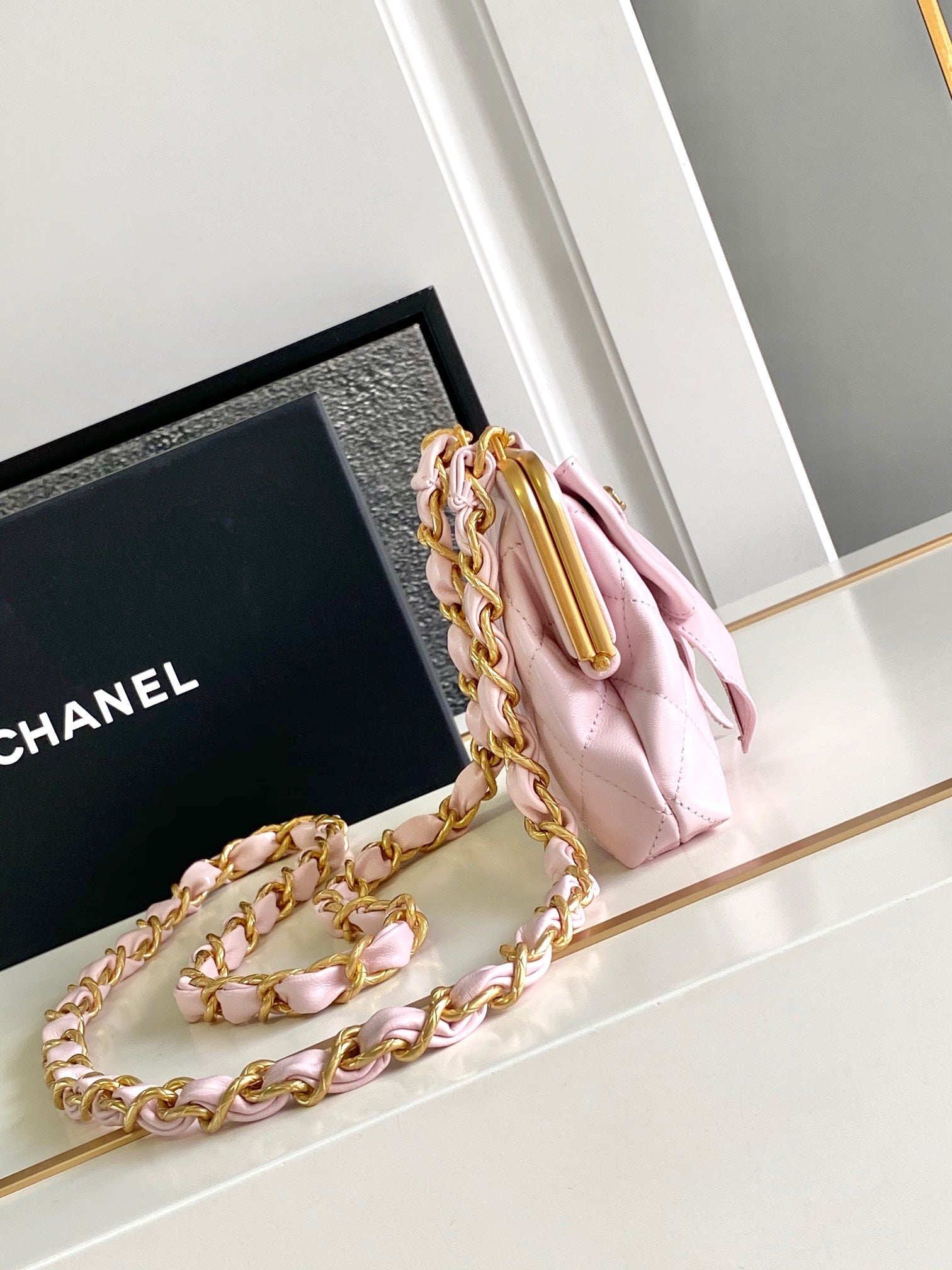 CHANEL MINI 13 CLUTCH WITH STRAP IN LIGHT PINK LAMBSKIN ATTACH BOW