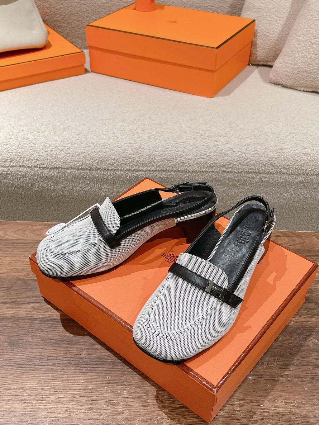 HERMES INFINIE 50 PUMP BLACK AND WHITE LAMBSKIN