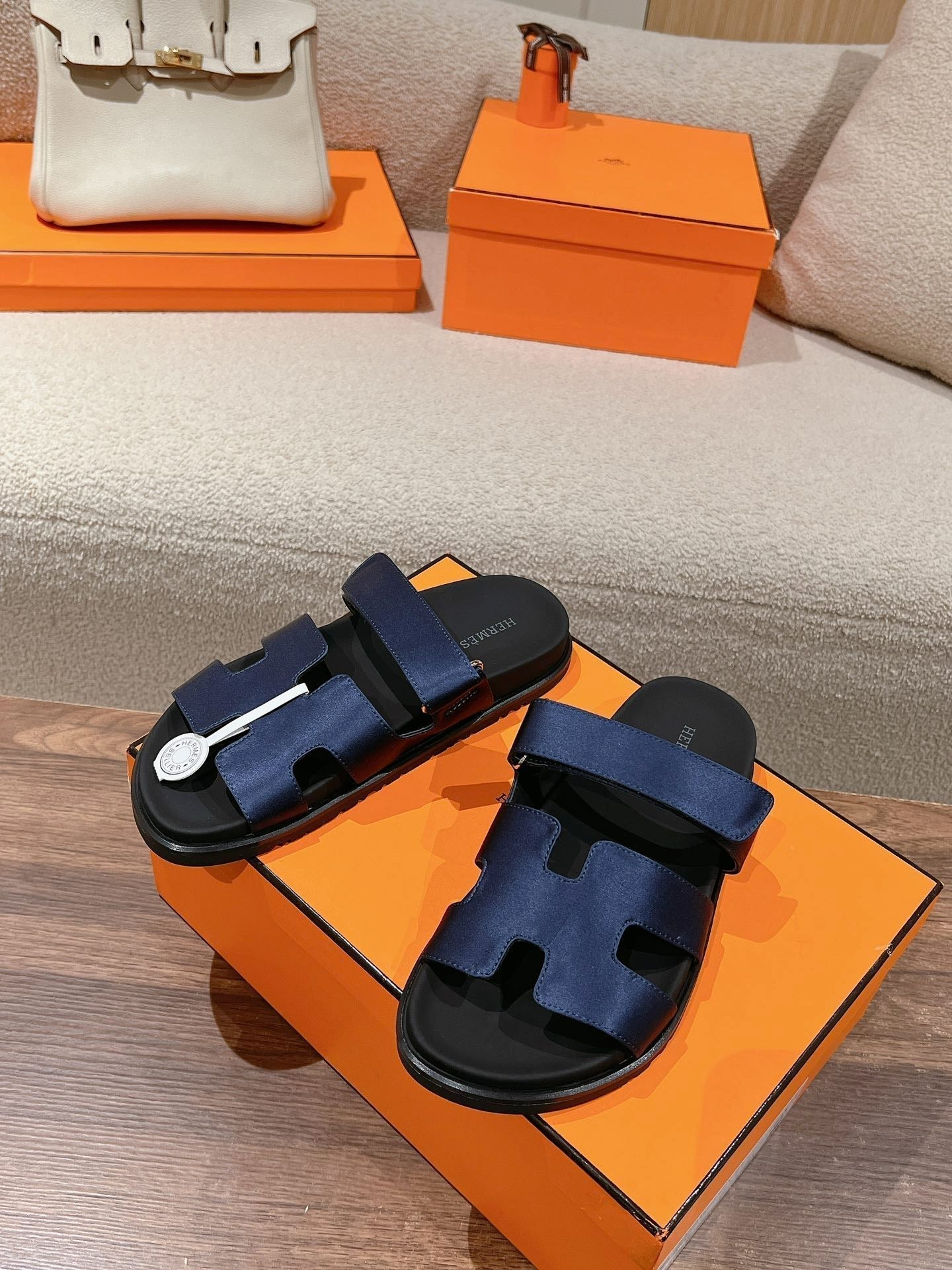 HERMES CHYPRE SANDAL BLACK MIX LIGHT BERRY CALFSKIN