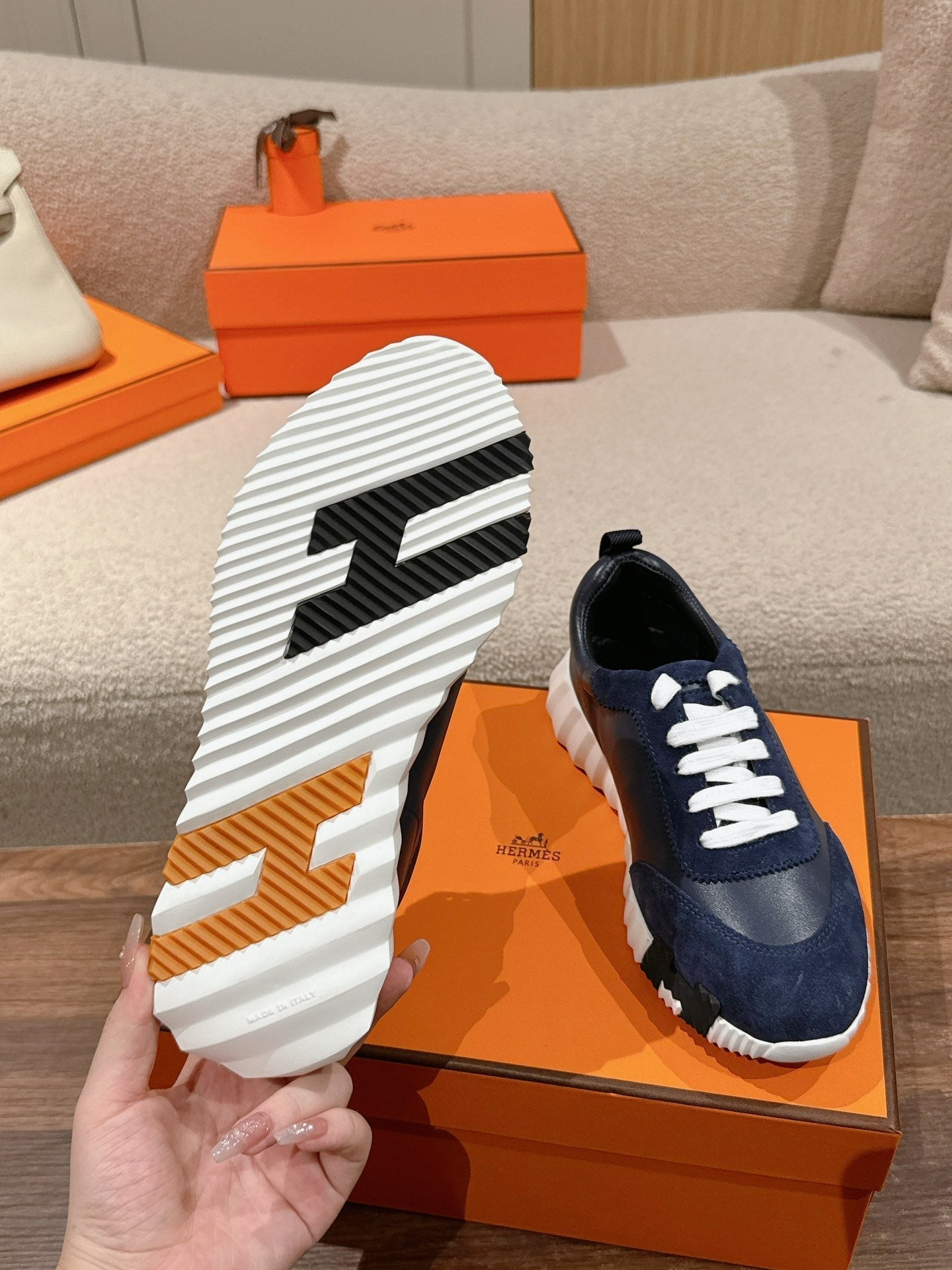 HERMES MAINLAND SNEAKER IN NAVY BLUE SUEDE AND CALFSKIN 959296