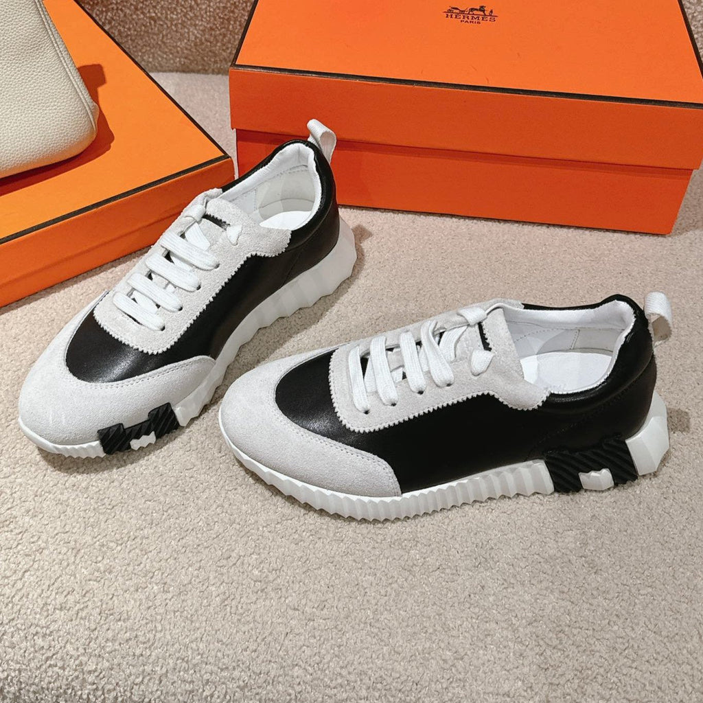 HERMES MAINLAND SNEAKER IN PALE GRAY SUEDE AND BLACK CALFSKIN