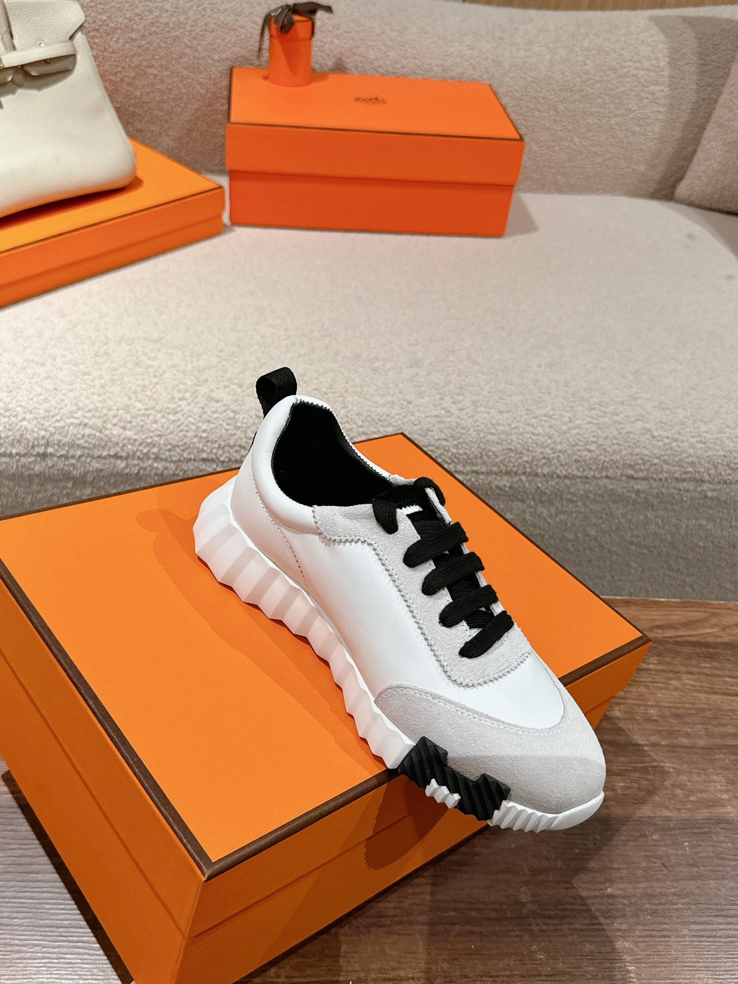 HERMES MAINLAND SNEAKER IN PALE GRAY SUEDE AND WHITE CALFSKIN