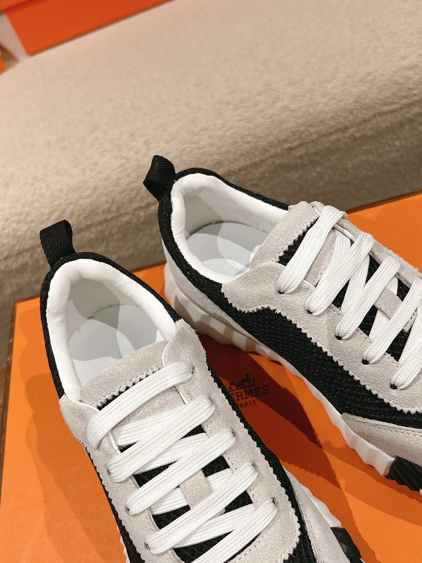 HERMES MAINLAND SNEAKER IN PALE GRAY SUEDE AND BLACK BREATHABLE MESH FABRIC
