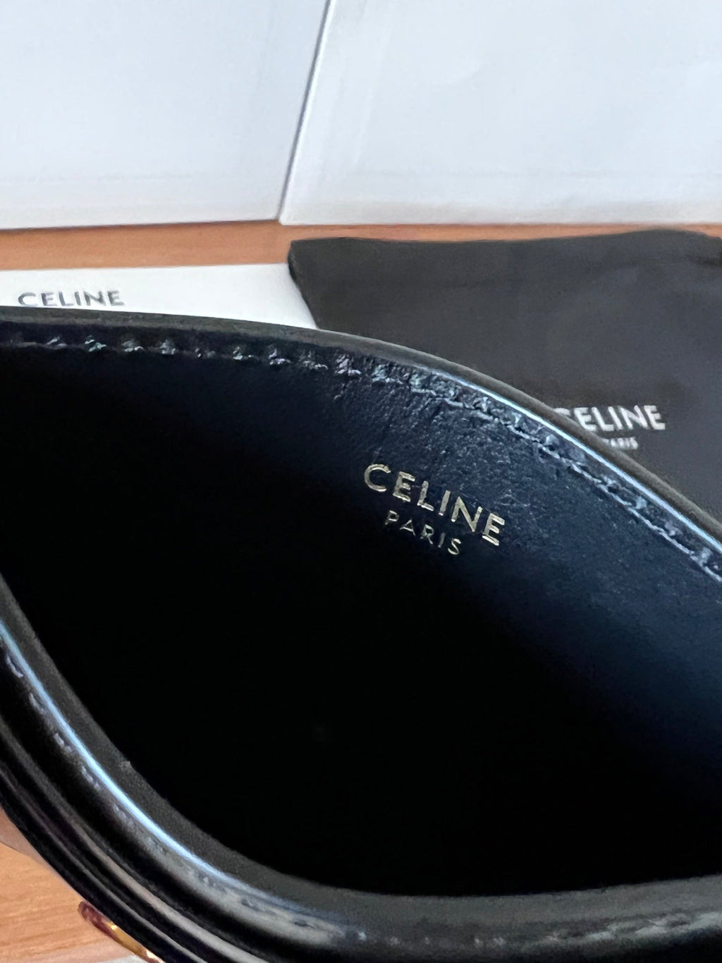 CELINE 25S CARD HOLDER TRIOMPHE LOGO 11 IN BLACK CALFSKIN GOLD HARDWARE
