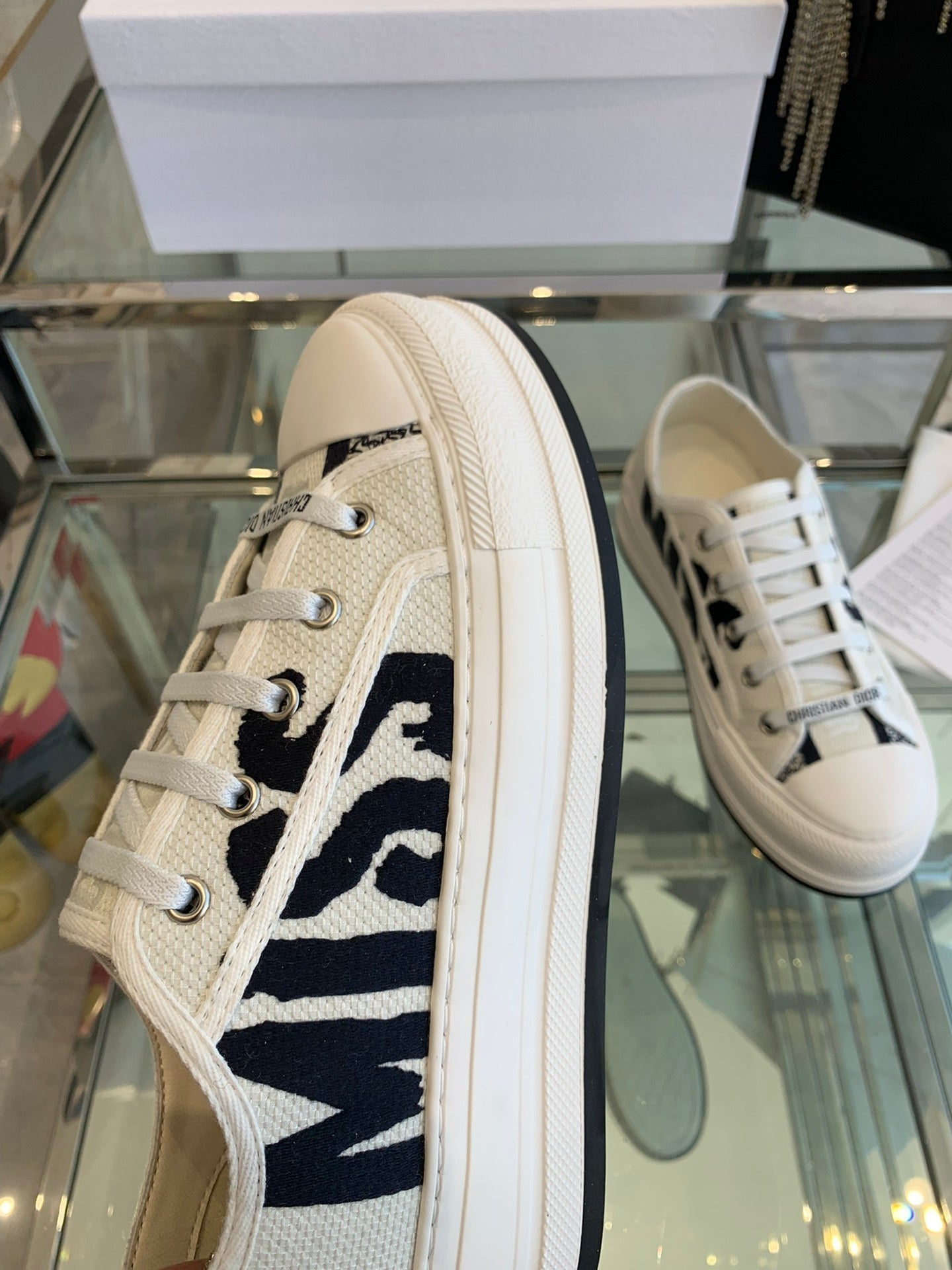 DIOR WALK'N PLATFORM SNEAKER IN WHITE AND BLACK EMBROIDERED COTTON