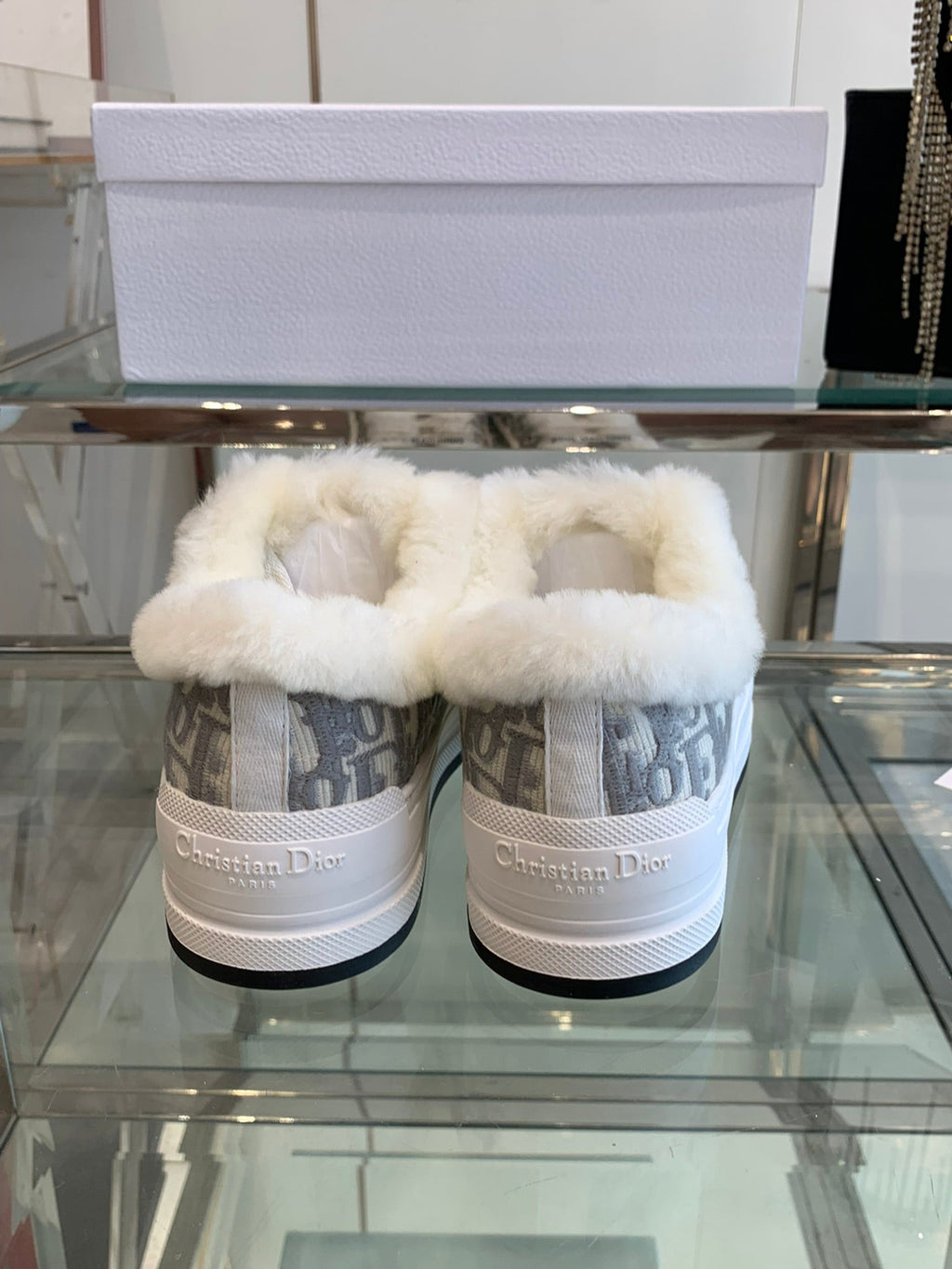 DIOR ALK'N PLATFORM SNEAKER PALE GRAY COTTON EMBROIDERED WITH OBLIQUE MOTIF AND WHITE SHEARLING