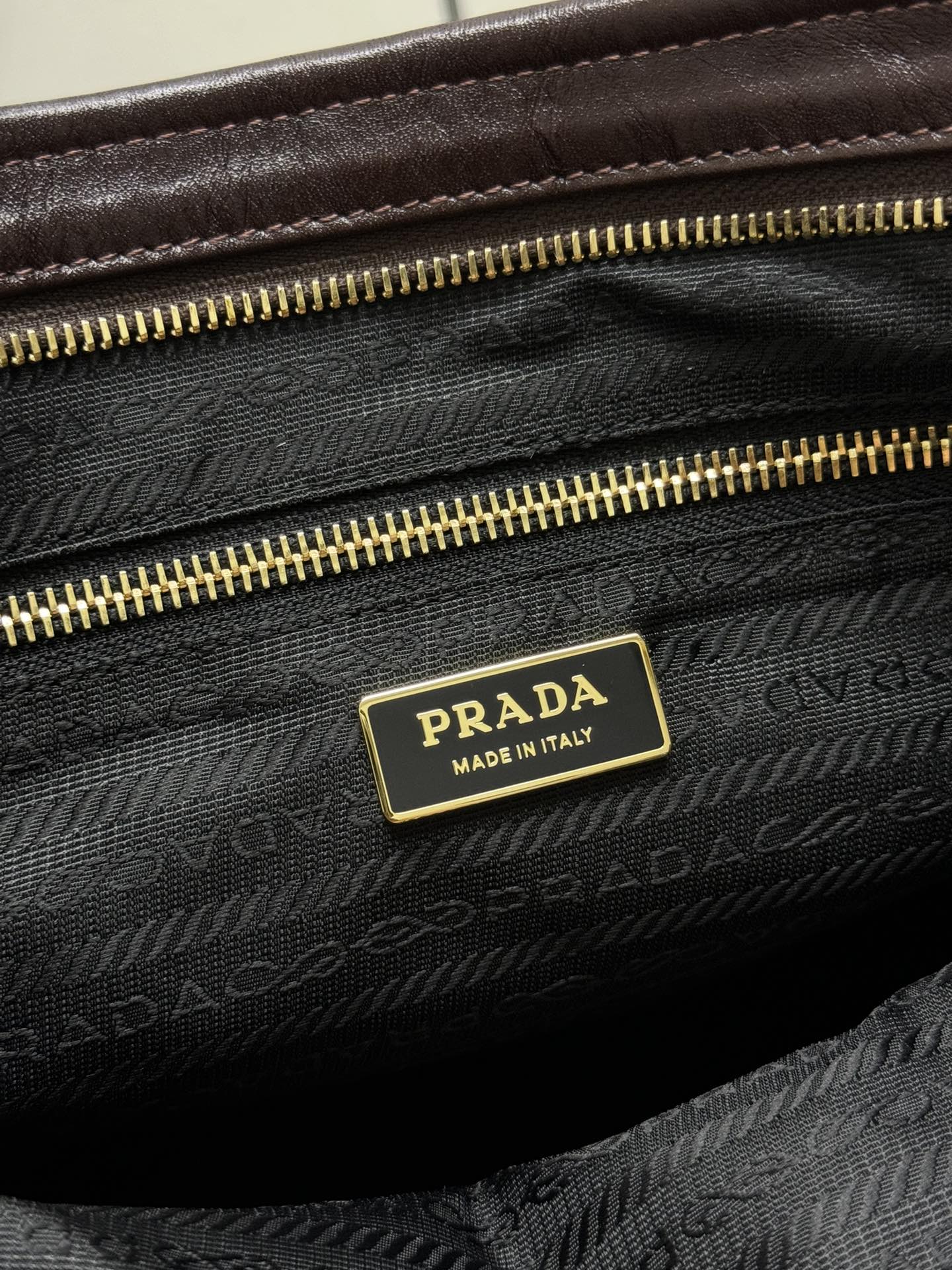 PRADA 25S BONNIE LARGE HANDBAG 38 IN RK BROWN GLOSSY CALFSKIN GOLD HARDWARE