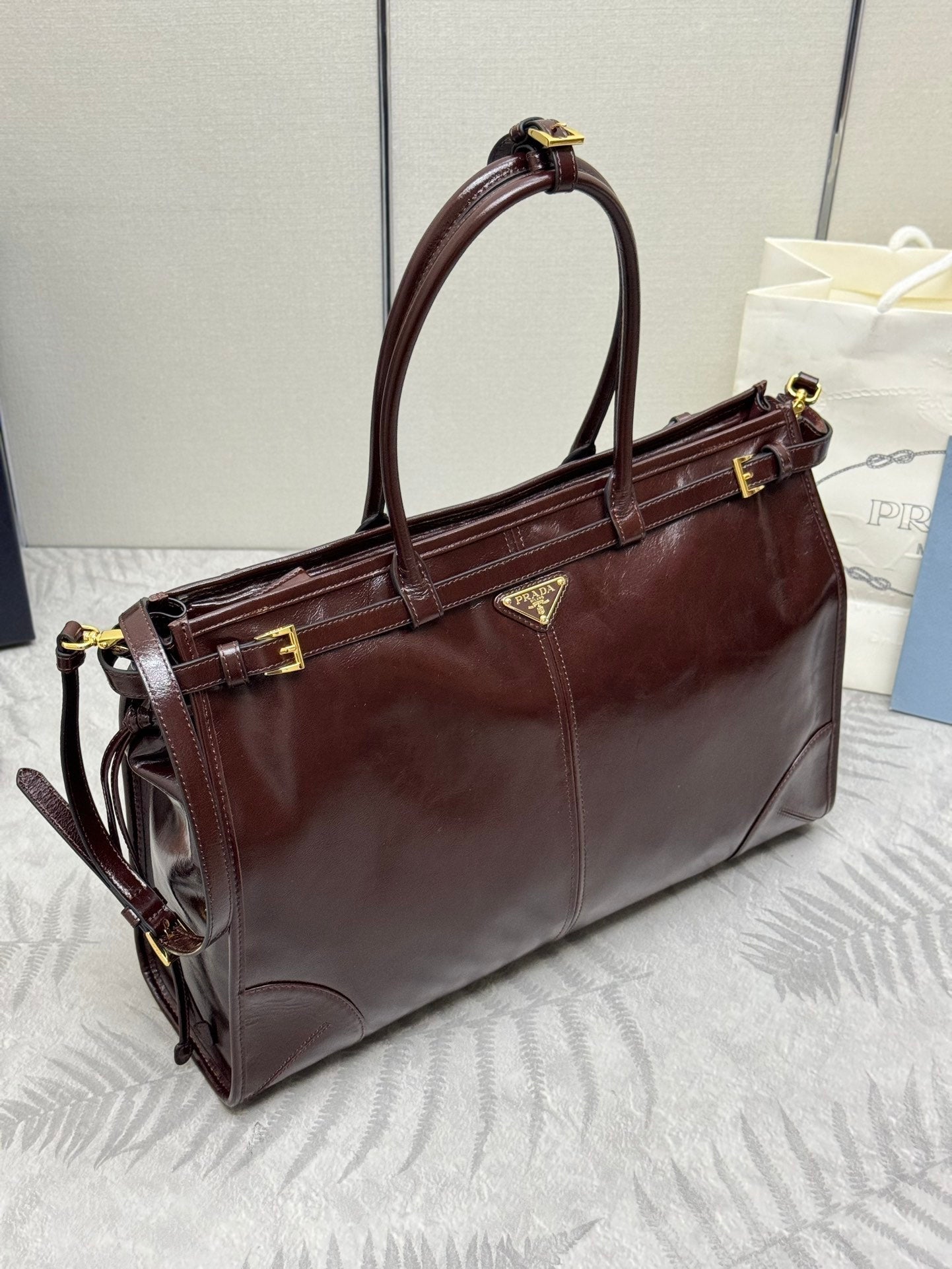 PRADA 25S BONNIE EXTRA-LARGE 42 IN RK BROWN GLOSSY CALFSKIN GOLD HARDWRE