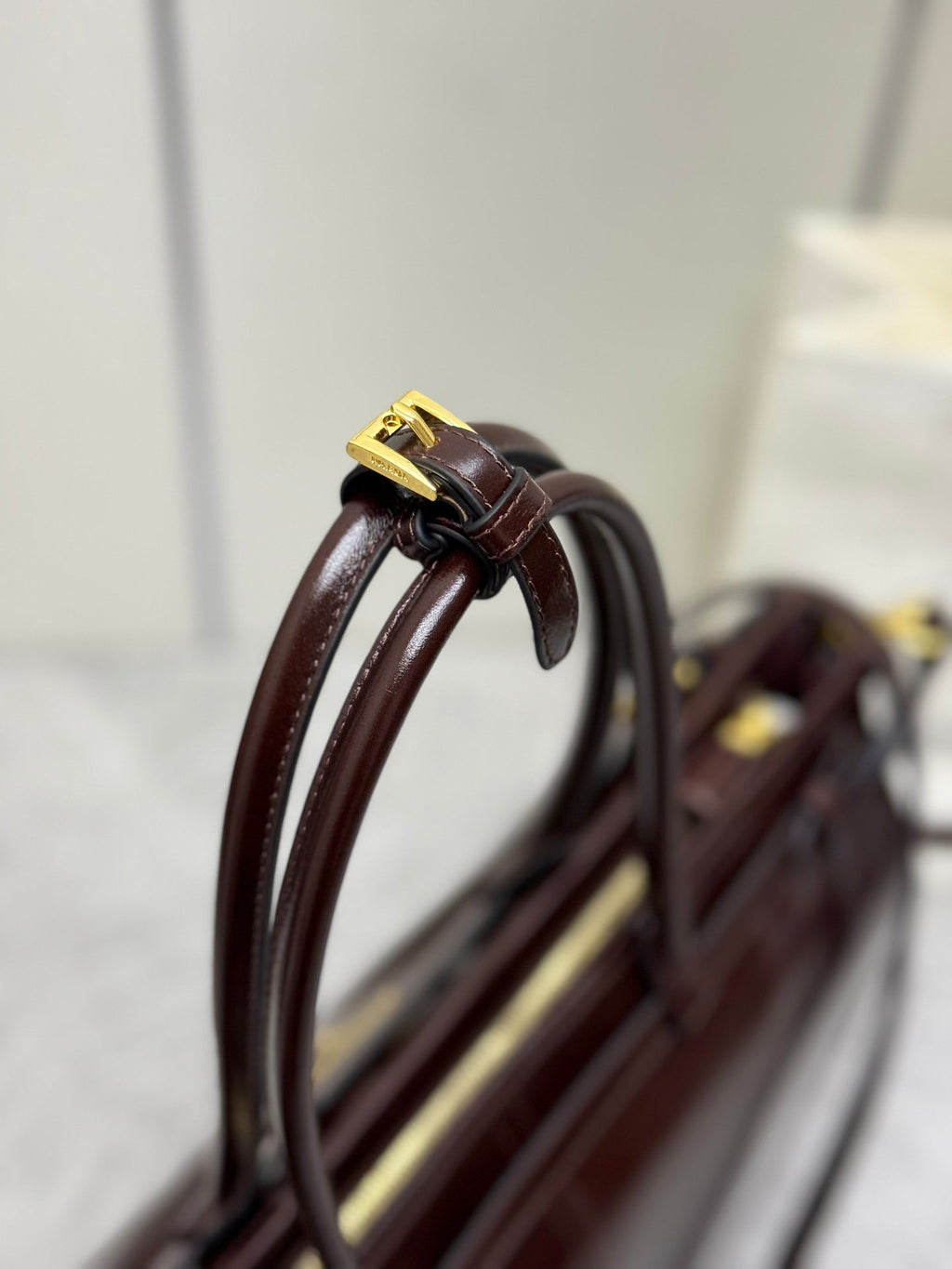 PRADA 25S BONNIE EXTRA-LARGE 42 IN RK BROWN GLOSSY CALFSKIN GOLD HARDWRE