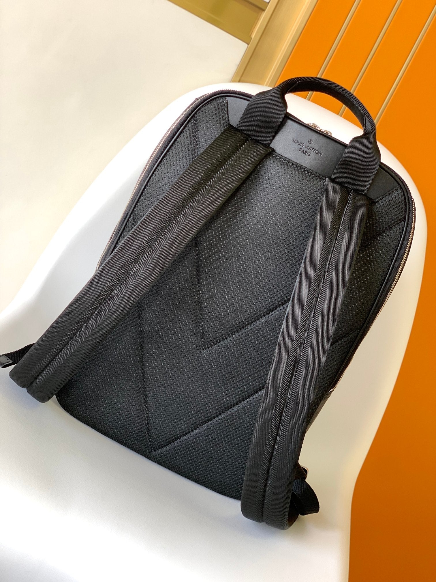 LOUIS VUITTON LV 25S MICHAEL BACKPACK 42 IN DAMIER INFINI ONYX CALFSKIN