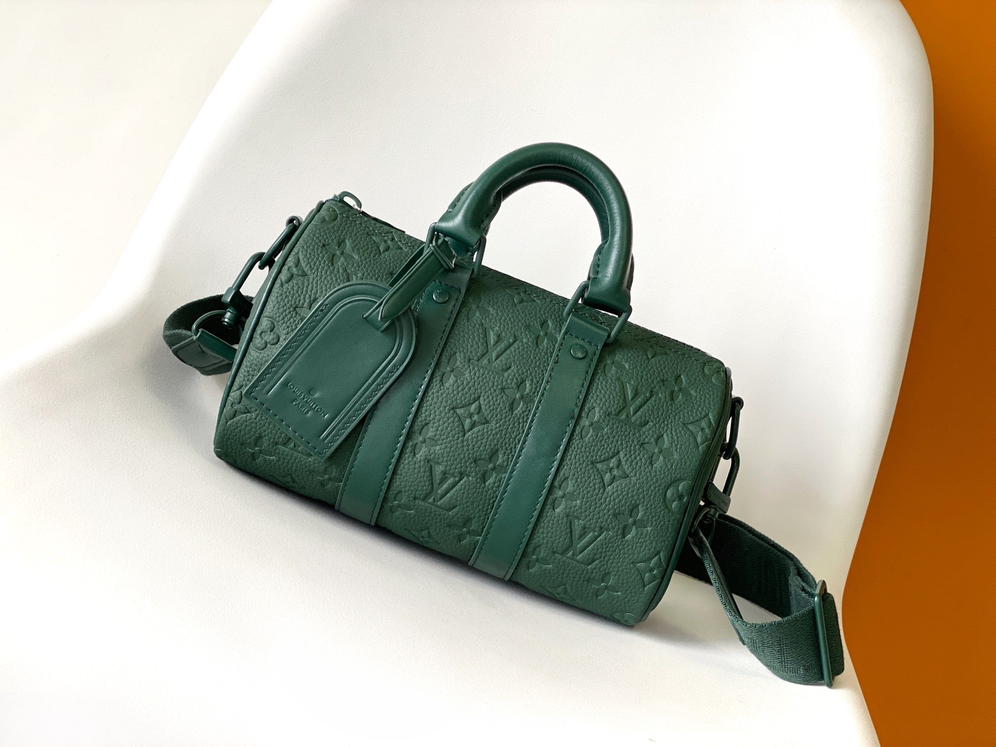 LOUIS VUITTON KEEPALL BANDOULIÈRE 25 IN FOREST GREEN MONOGRAM EMBOSSED CALFSKIN