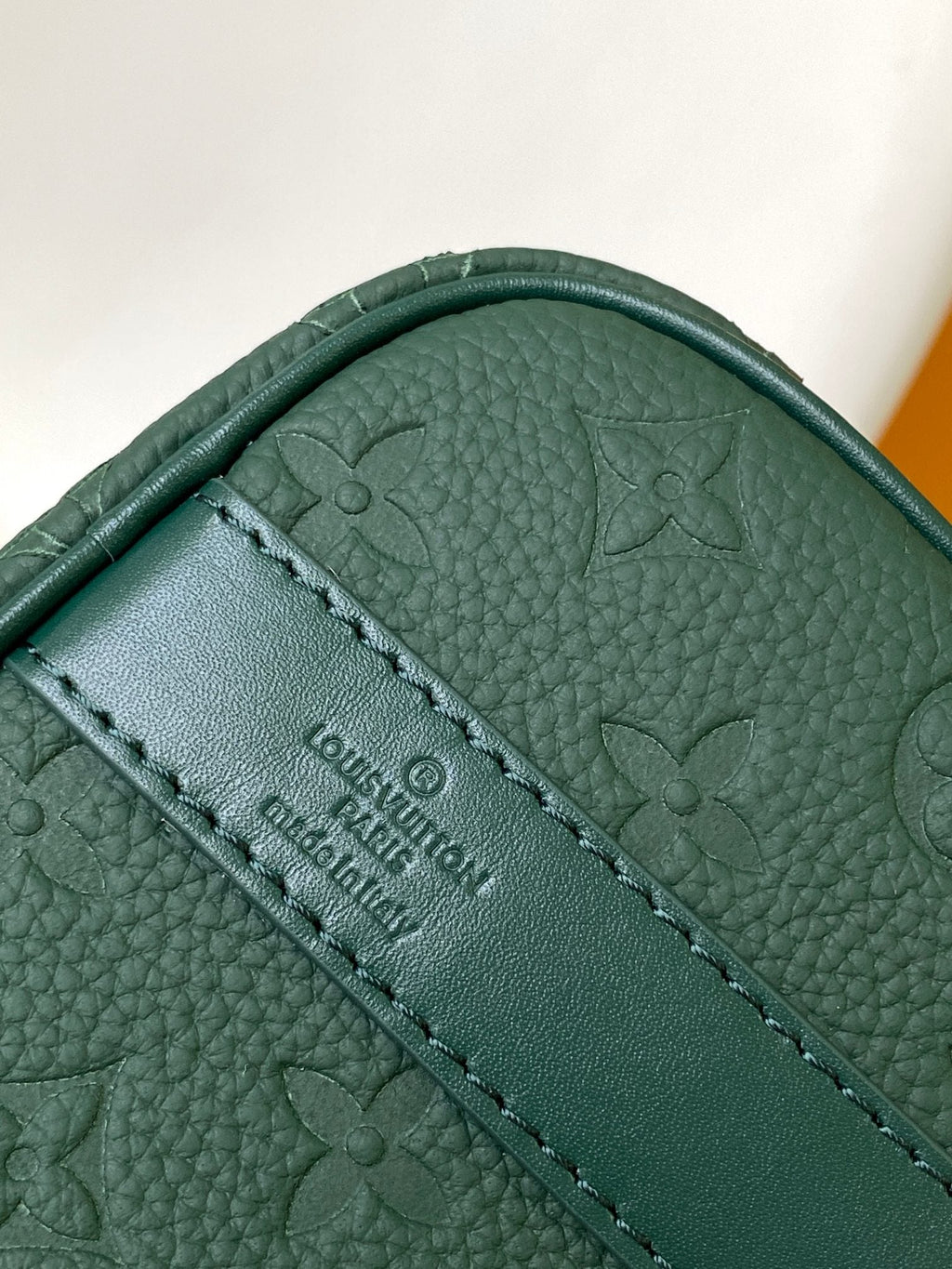 LOUIS VUITTON KEEPALL BANDOULIÈRE 25 IN FOREST GREEN MONOGRAM EMBOSSED CALFSKIN