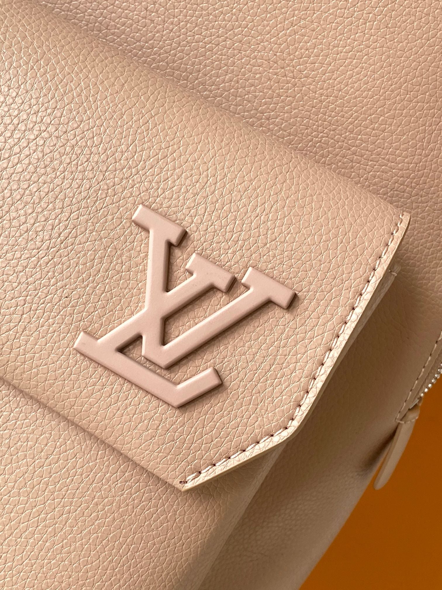 LOUIS VUITTON LV 25S TAKEOFF BACKPACK 43 IN BEIGE CALFSKIN