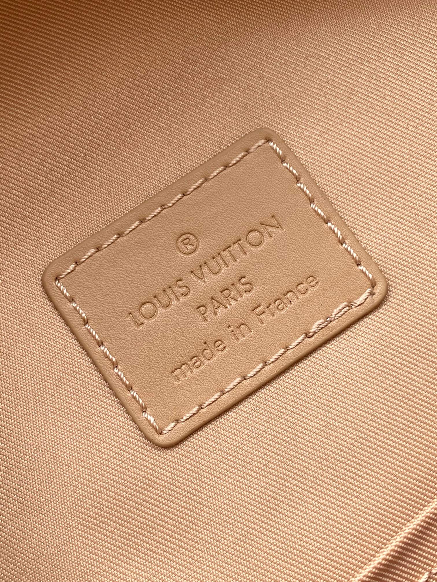 LOUIS VUITTON LV 25S TAKEOFF BACKPACK 43 IN BEIGE CALFSKIN