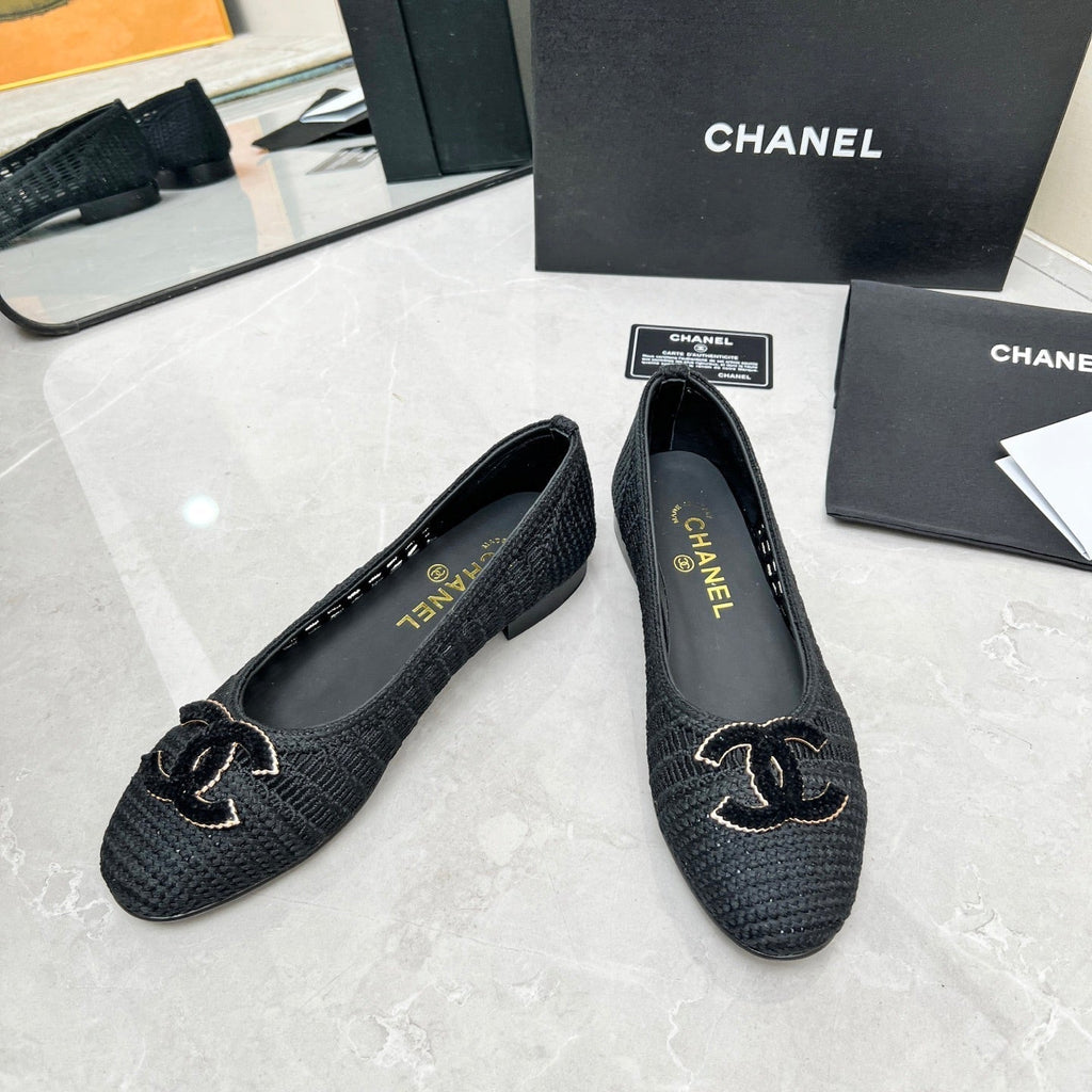 CHANEL BALLET FLAT 10 MM IN BLACK RAFFIA