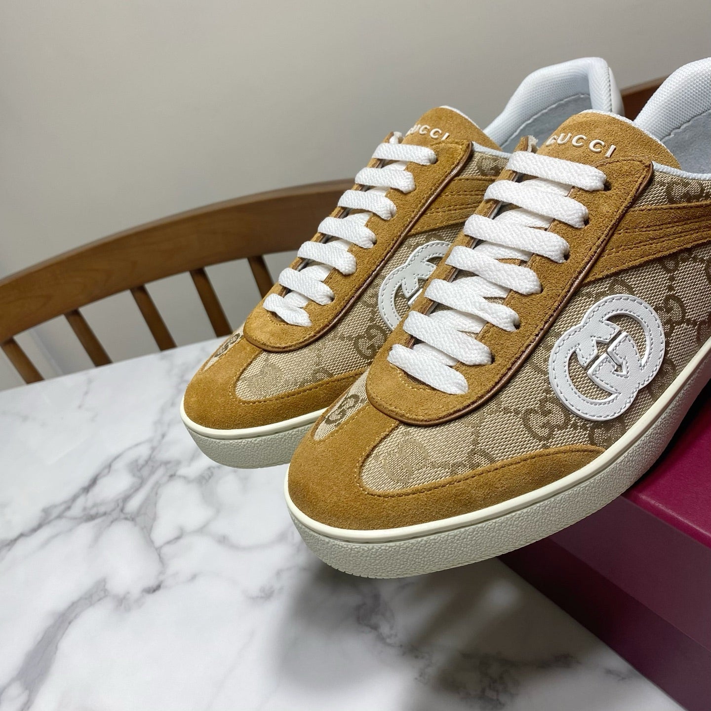 GUCCI 26S SNEAKER IN BEIGE CANVAS AND BROWN SUEDE