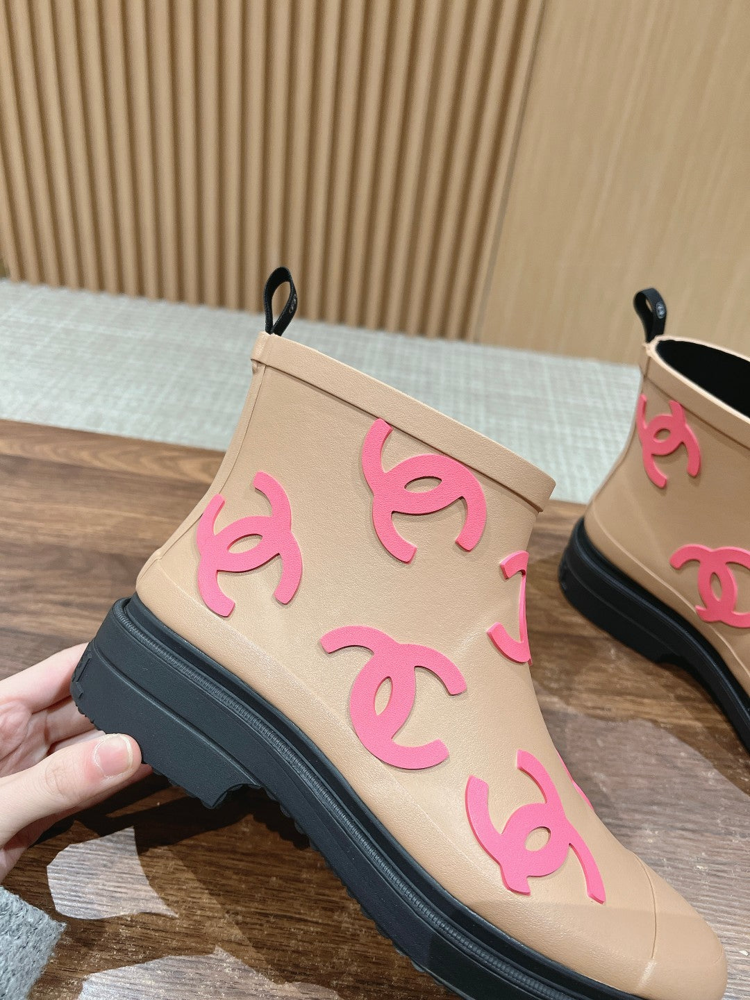 CHANEL RAIN BOOTS BEIGE CREAM TPU WITH PINK LOGO