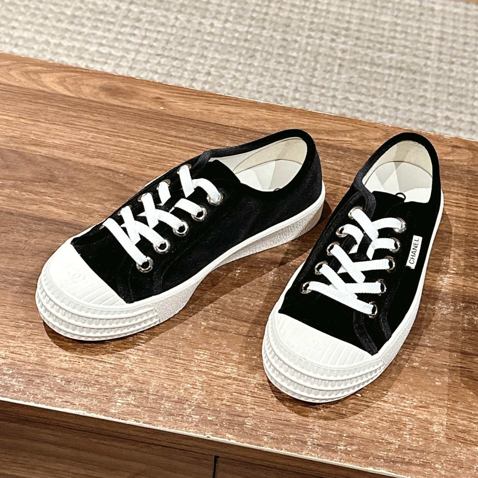 CHANEL CONVERSE SNEAKER IN BLACK VELVET