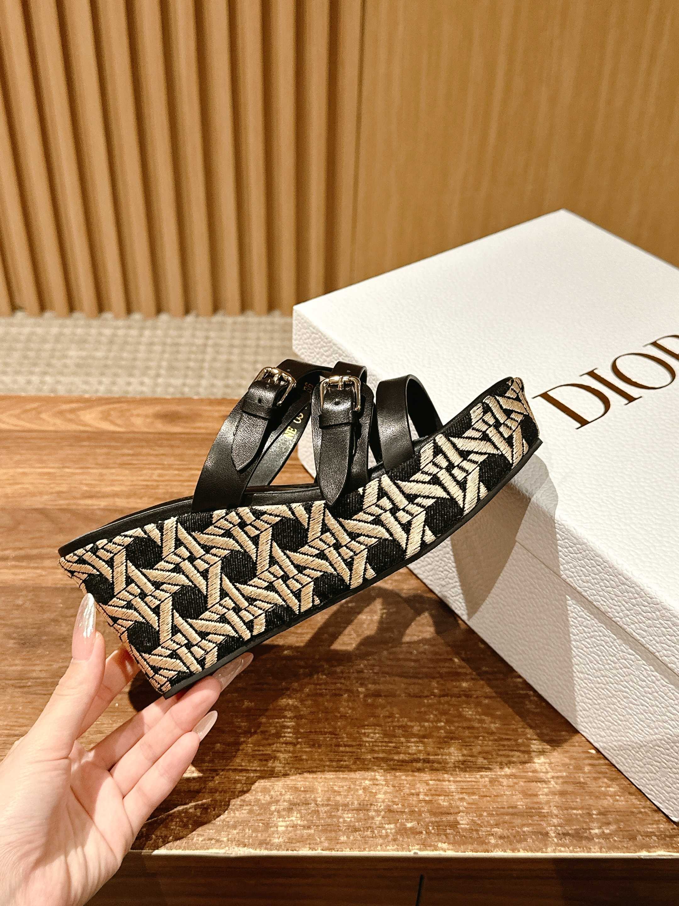 DIOR ATTITUDE WEDGE SLIDE 90MM IN BLACK ADJUSTABLE STRAPS CALFSKIN CANVAS SOLE