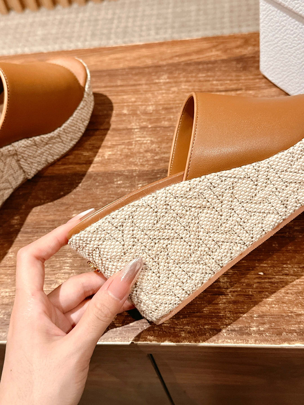 DIOR ATTITUDE WEDGE SLIDE 90MM IN BROWN CALFSKIN NATURAL BEIGE RAFFIA SOLE