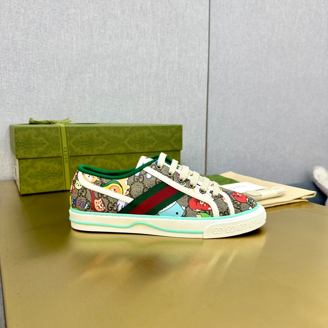 GUCCI TENNIS 1977 TRAINER CANVAS WITH ANIMALS MOTIF