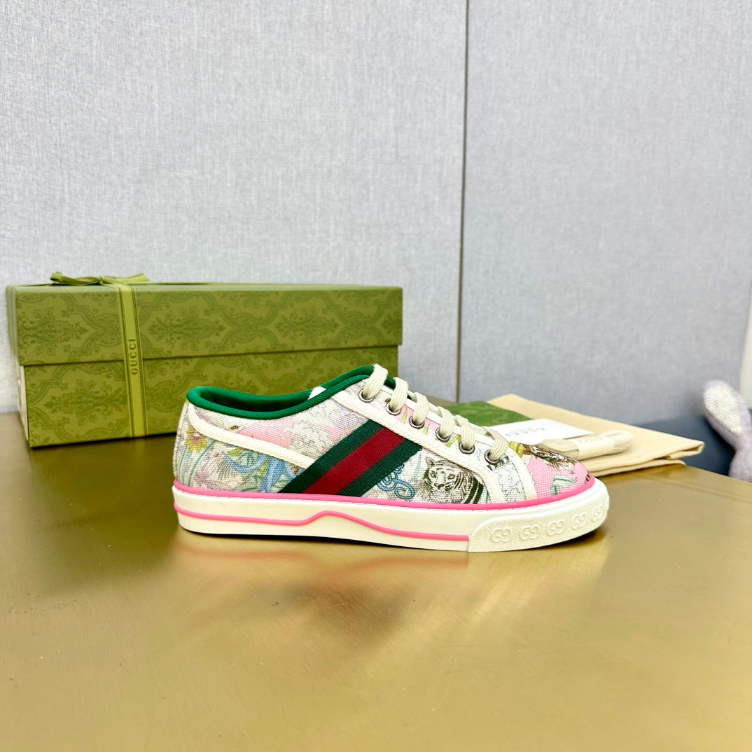 GUCCI TENNIS 1977 TRAINER CANVAS WITH TIGER MOTIF