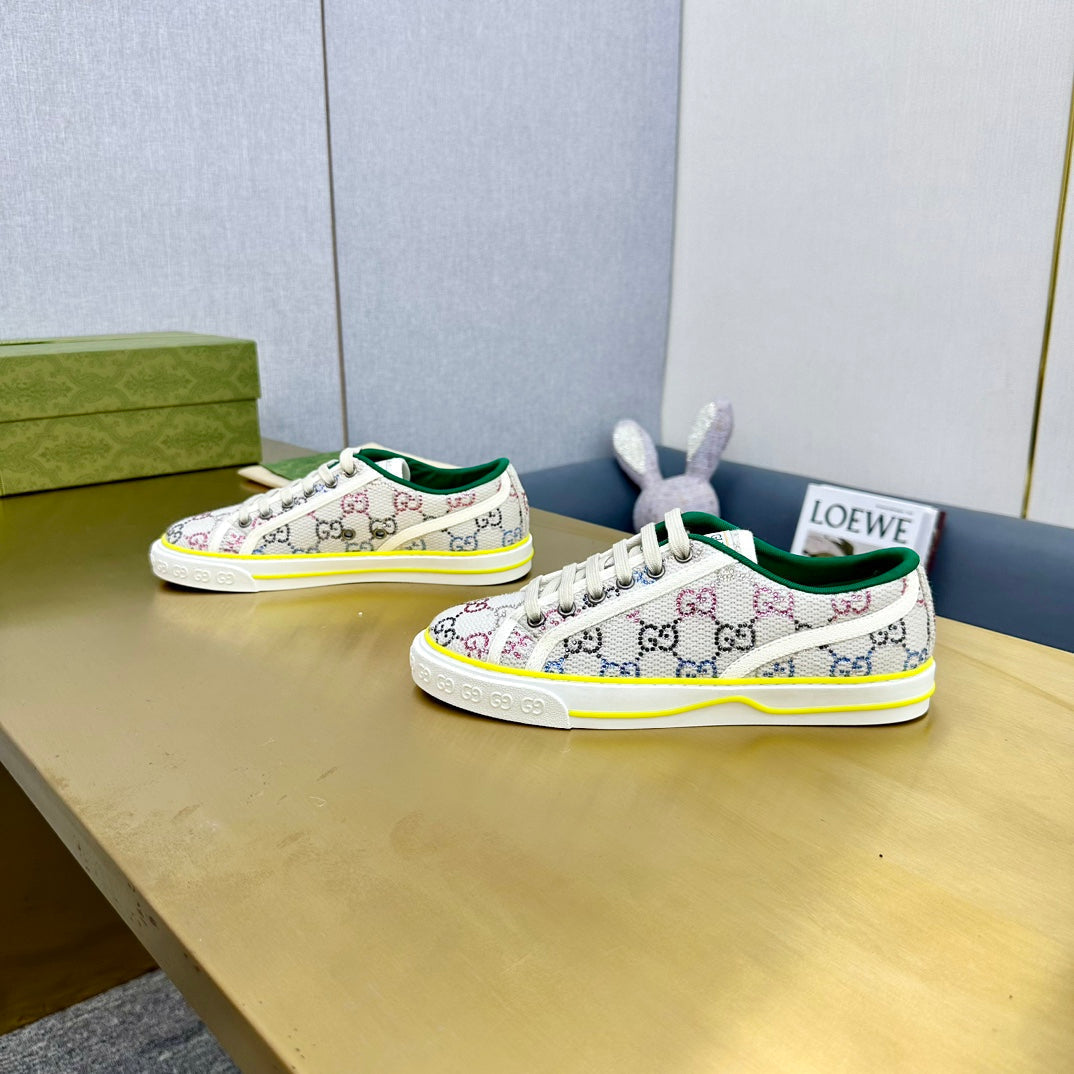 GUCCI TENNIS 1977 TRAINER LIGHT GRAY CANVAS WITH YELLOW TRIM