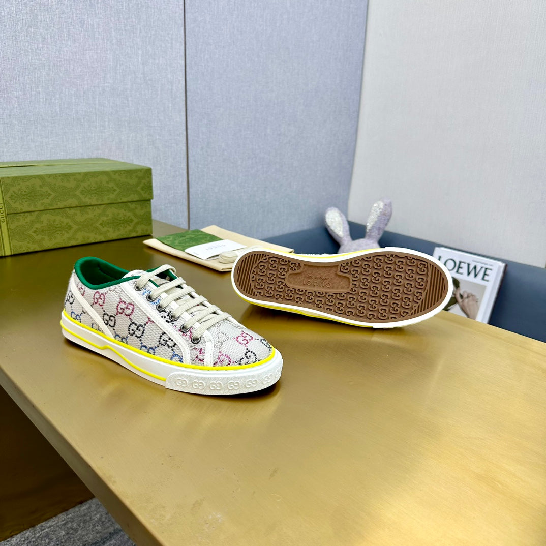 GUCCI TENNIS 1977 TRAINER LIGHT GRAY CANVAS WITH YELLOW TRIM