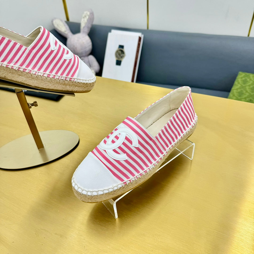 CHANEL SLIP-ON 25S IN PINK AND WHITE FABRIC WITH STRIPED PATTERN