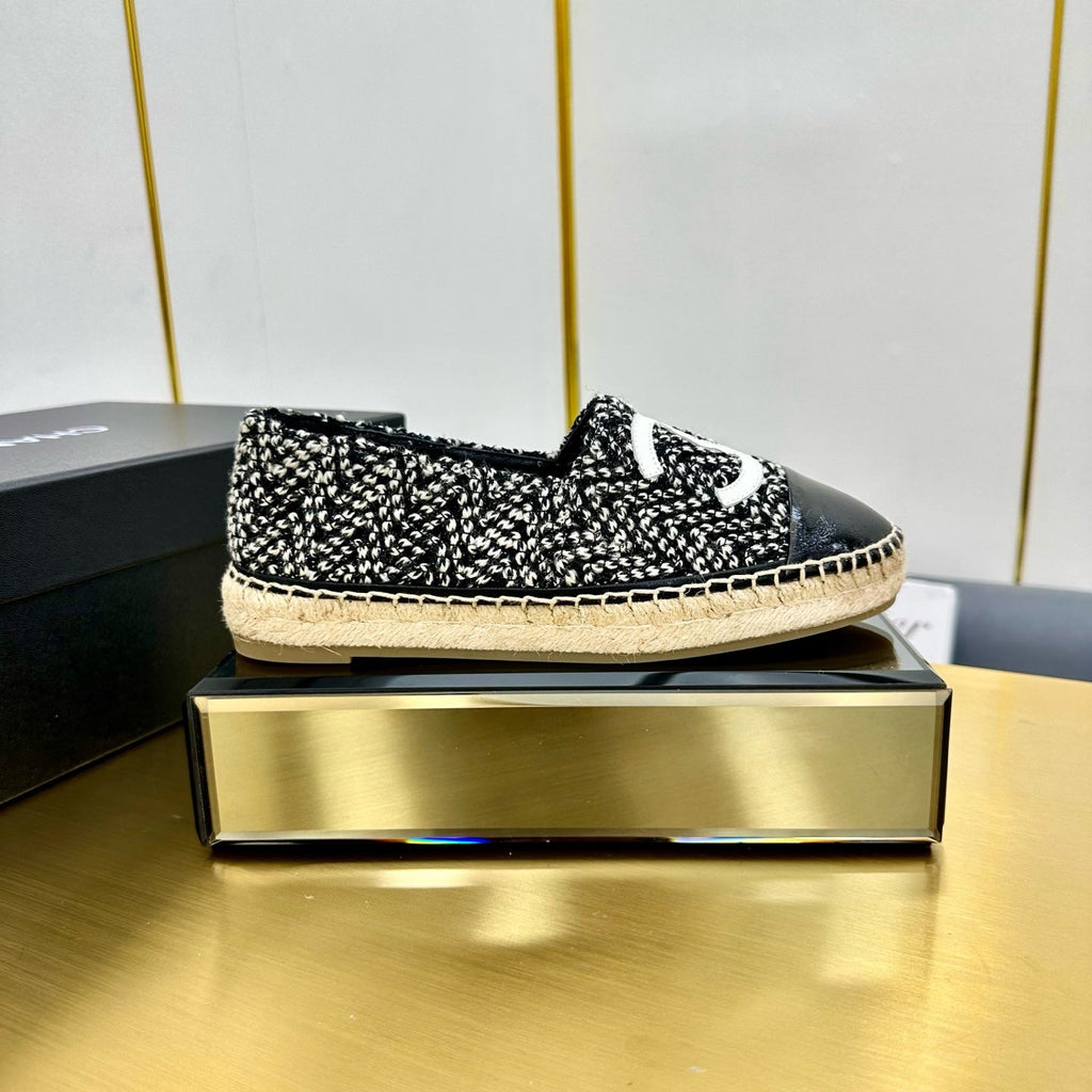 CHANEL ESPADRILLES PLATFORM 25S IN BLACK MIX WHITE TWEED