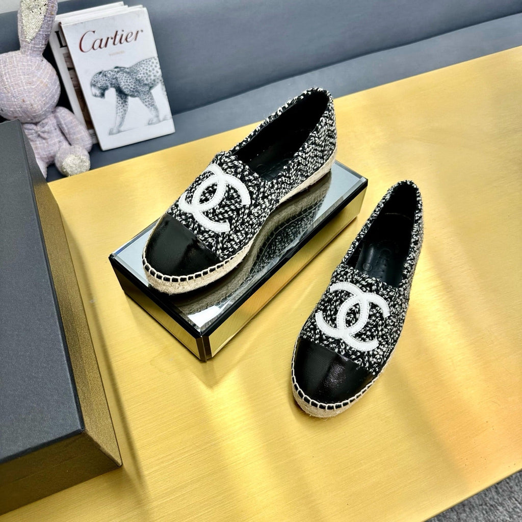 CHANEL ESPADRILLES PLATFORM 25S IN BLACK MIX WHITE TWEED