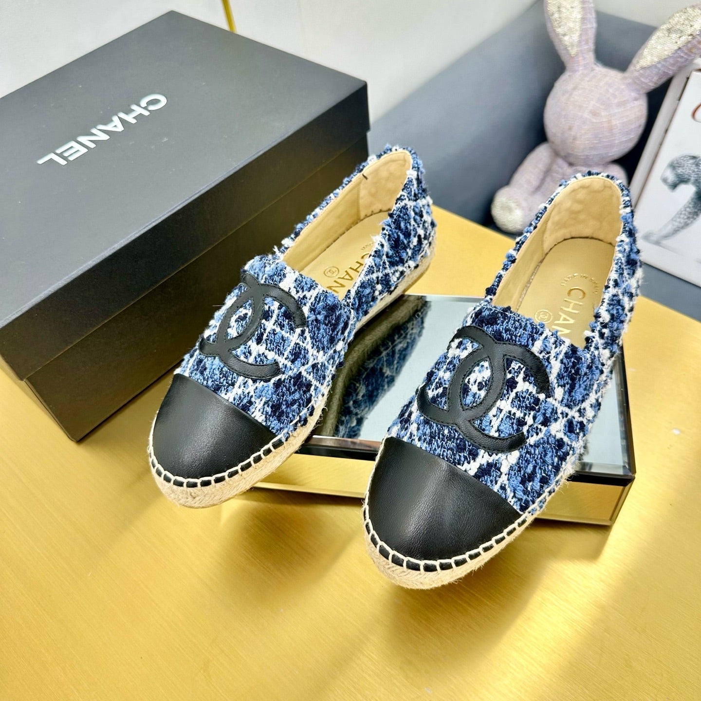 CHANEL ESPADRILLES PLATFORM 25S IN BLUE TWEED MIX BLACK CALFSKIN