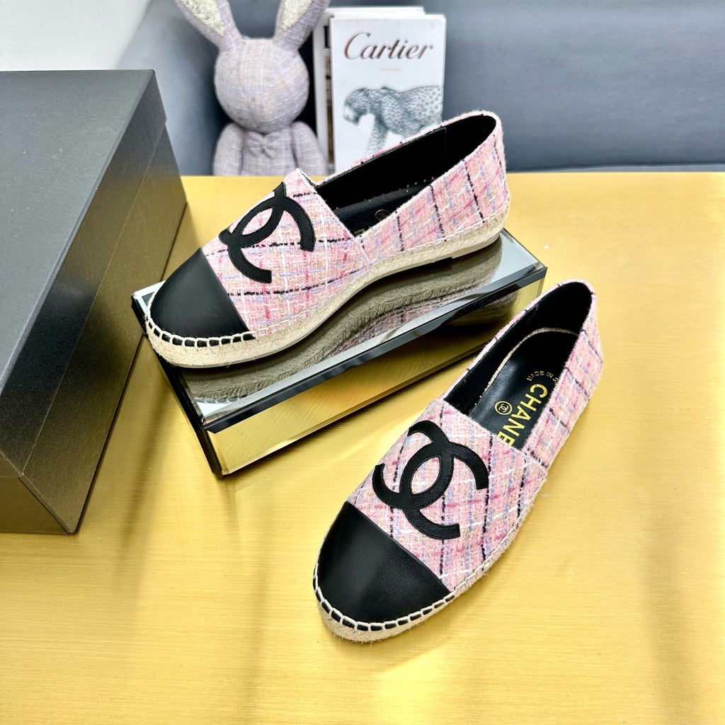 CHANEL ESPADRILLES PLATFORM 25S IN PINK TWEED MIX BLACK CALFSKIN WITH LINED PATTERN