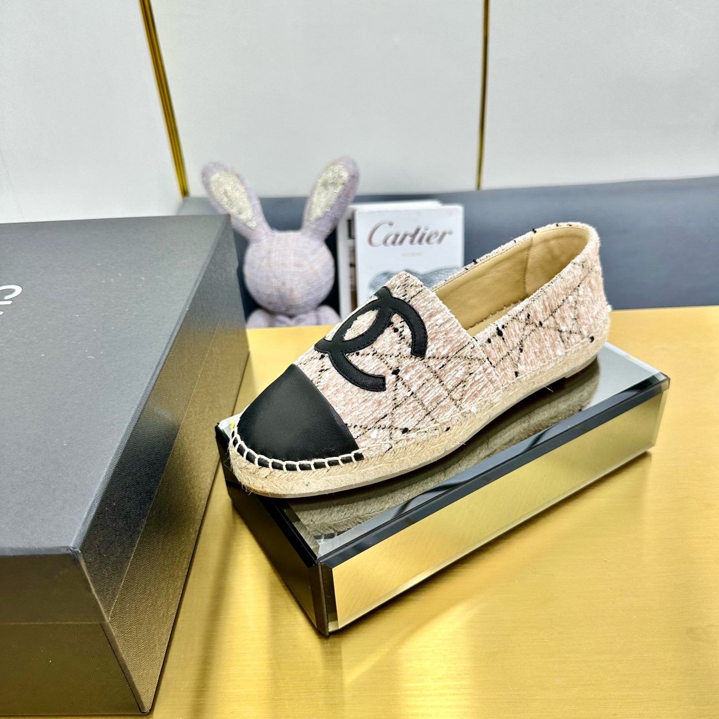 CHANEL ESPADRILLES PLATFORM 25S IN LIGHT BEIGE TWEED MIX BLACK CALFSKIN WITH LINED PATTERN