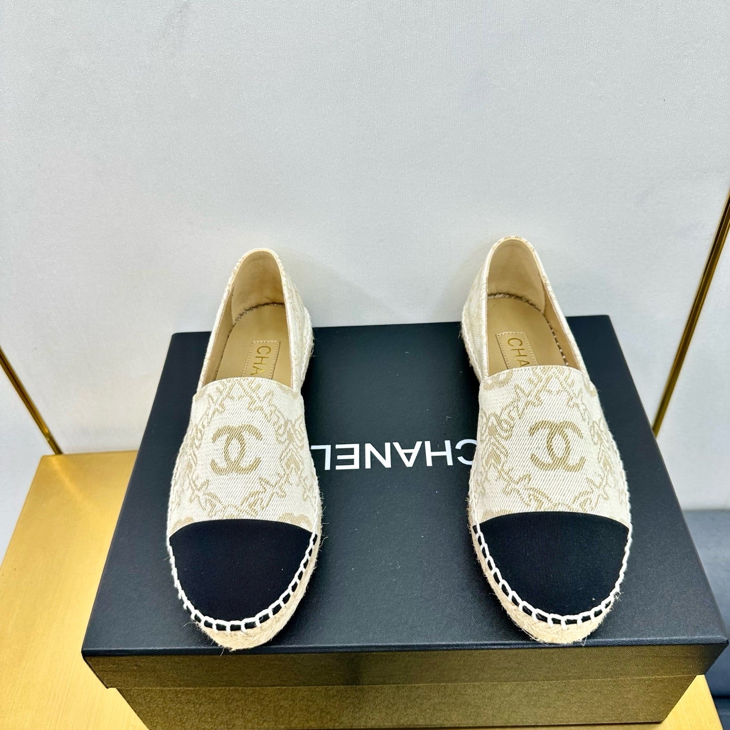 CHANEL ESPADRILLES PLATFORM IN MOSSY BROWN MIX BLACK PATTERN FABRIC