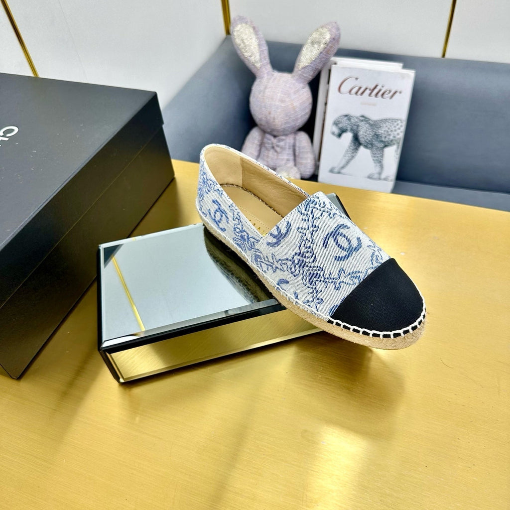 CHANEL ESPADRILLES PLATFORM IN BLUE MIX BLACK FABRIC