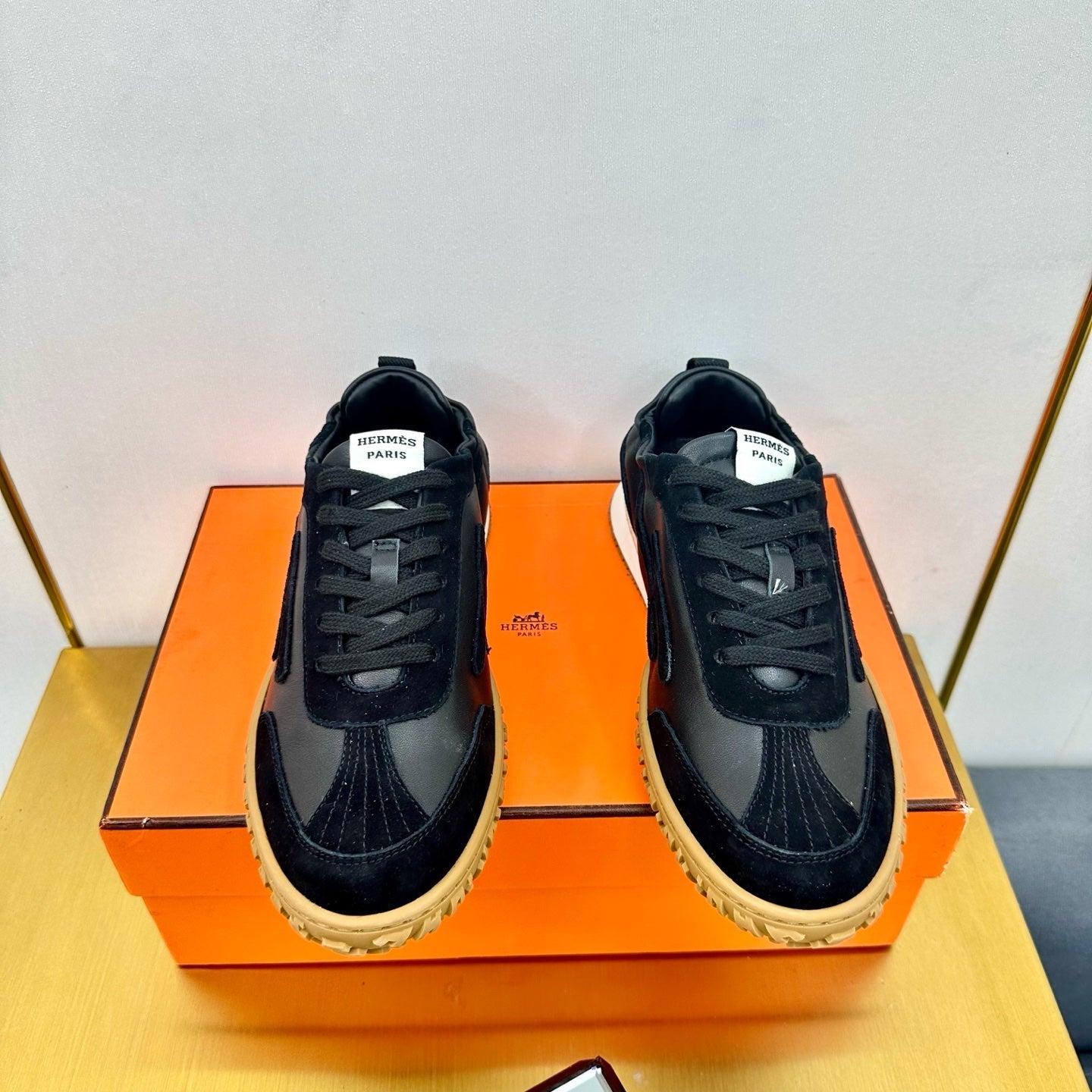 HERMES JET SNEAKER IN BLACK CALFSKIN AND SUEDE