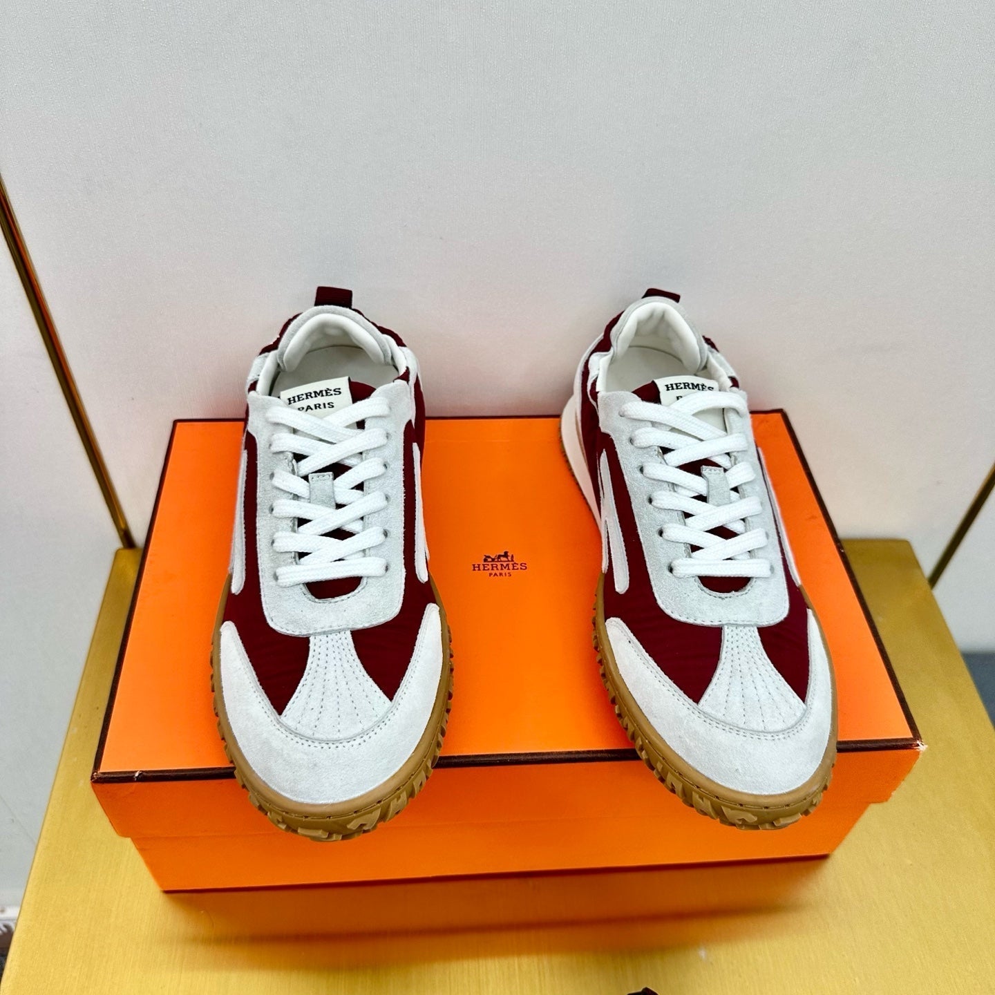 HERMES JET SNEAKER IN WHITE MIX SANGRIA RED SUEDE