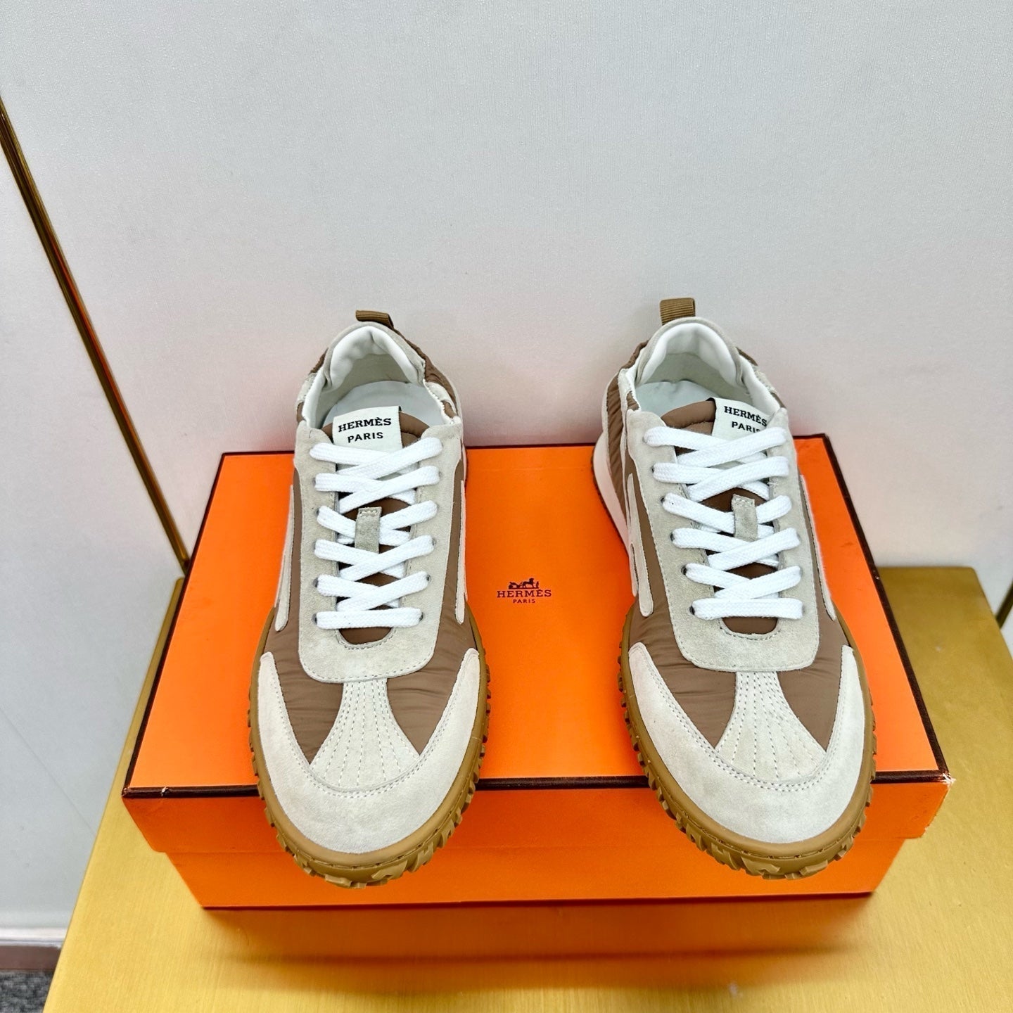 HERMES JET SNEAKER IN KHAKI MIX MEDIUM BROWN SUEDE