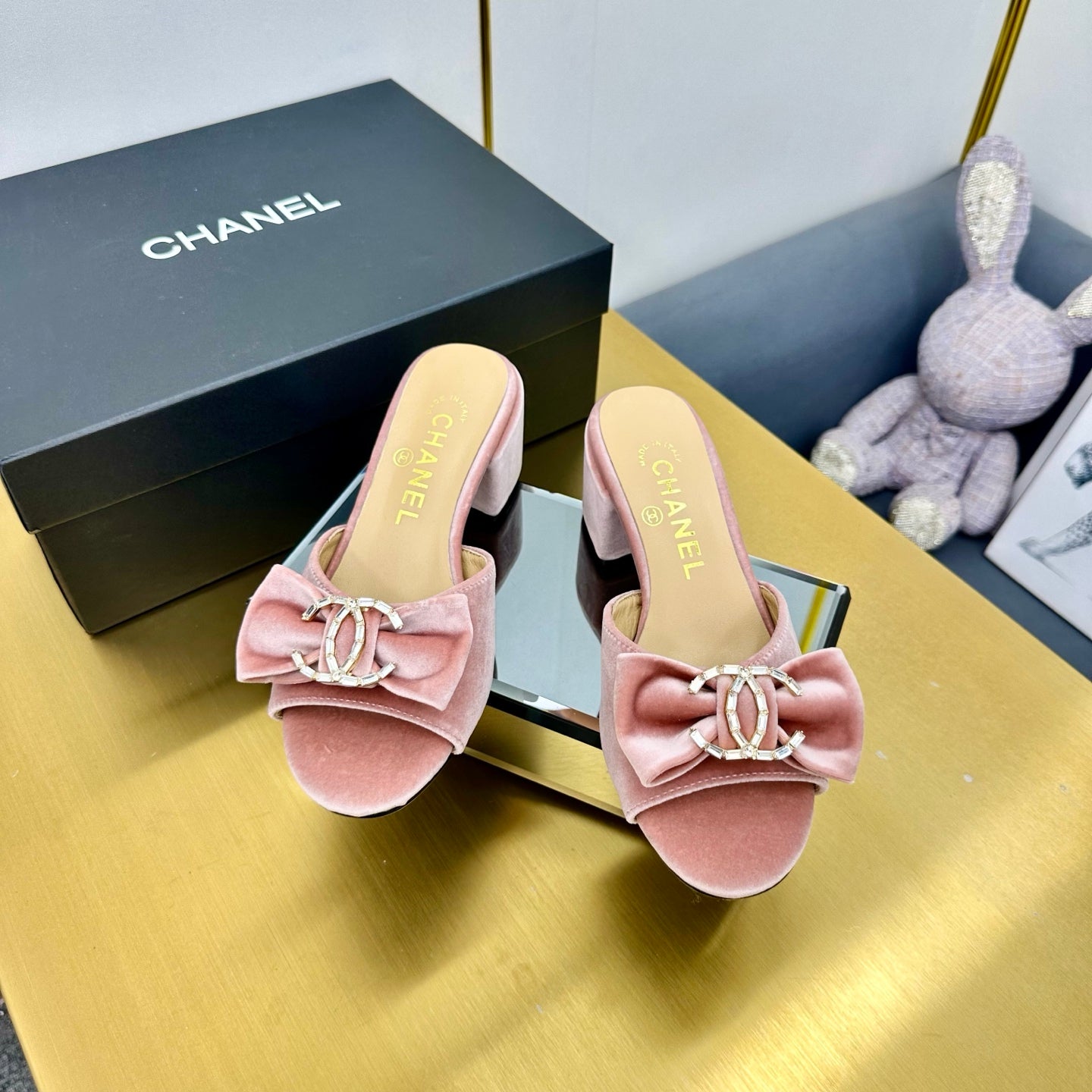 CHANEL BOWKNOT RHINESTONES MID HEEL MULE IN LIGHT PINK VELVET