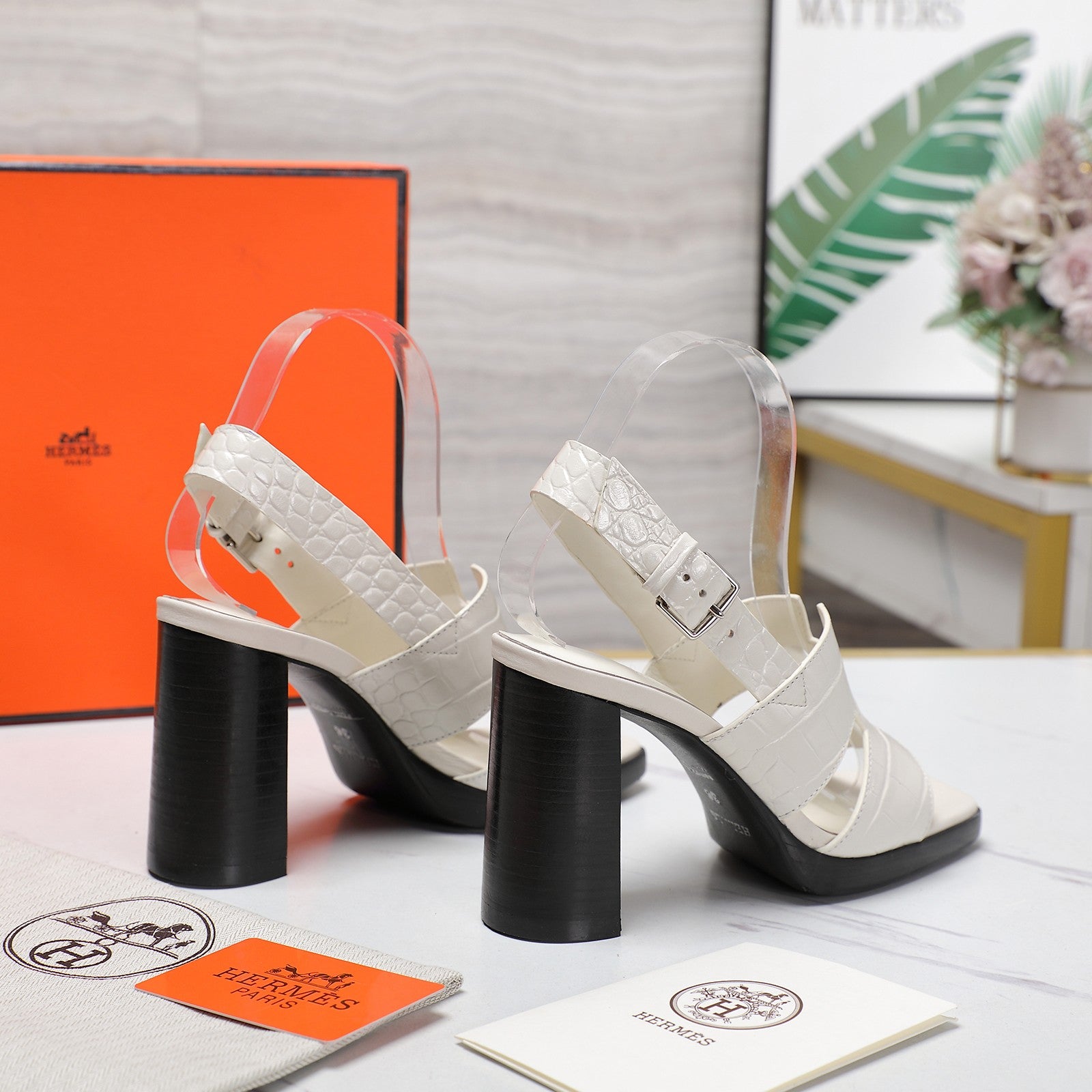 HERMES ERIS 95 SANDAL WHITE CALFSKIN PATTERNED