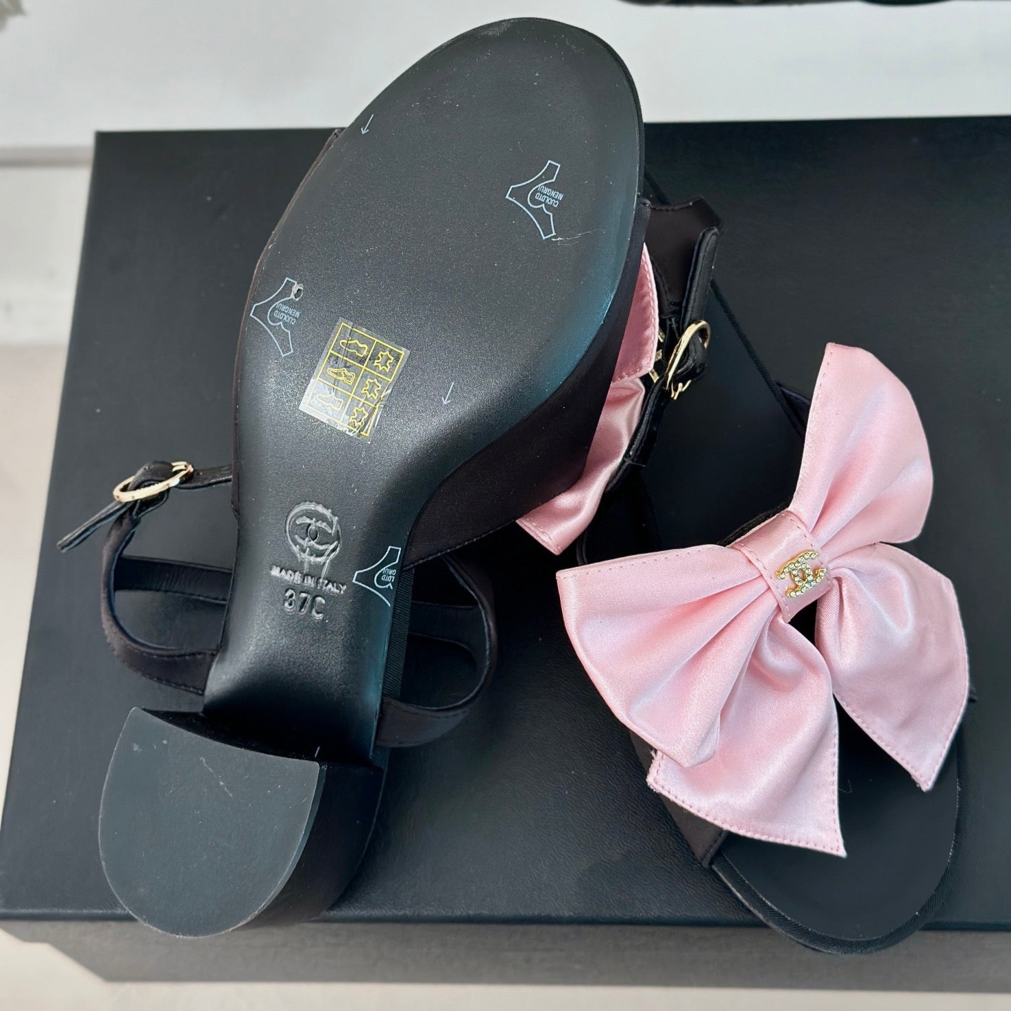 CHANEL Double  Big Bow High Sandal Sheepskin Light Pink/ Black