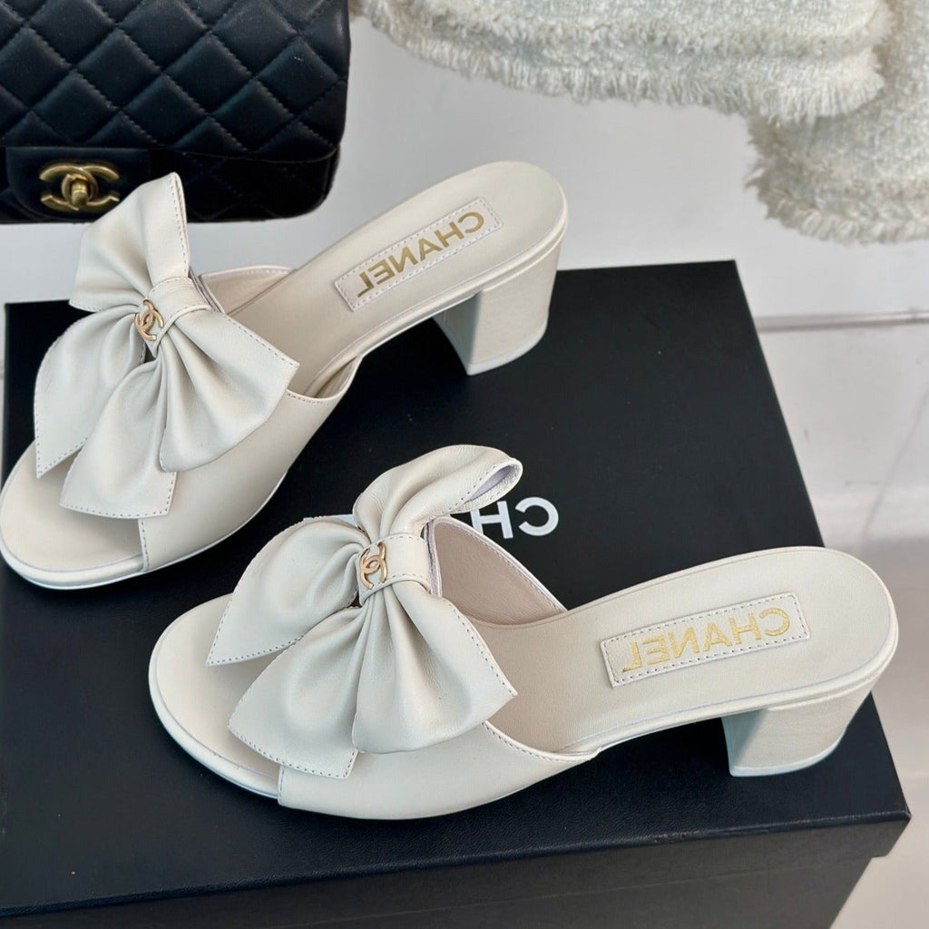 CHANEL Double  Big Bow High Heels Sheepskin White