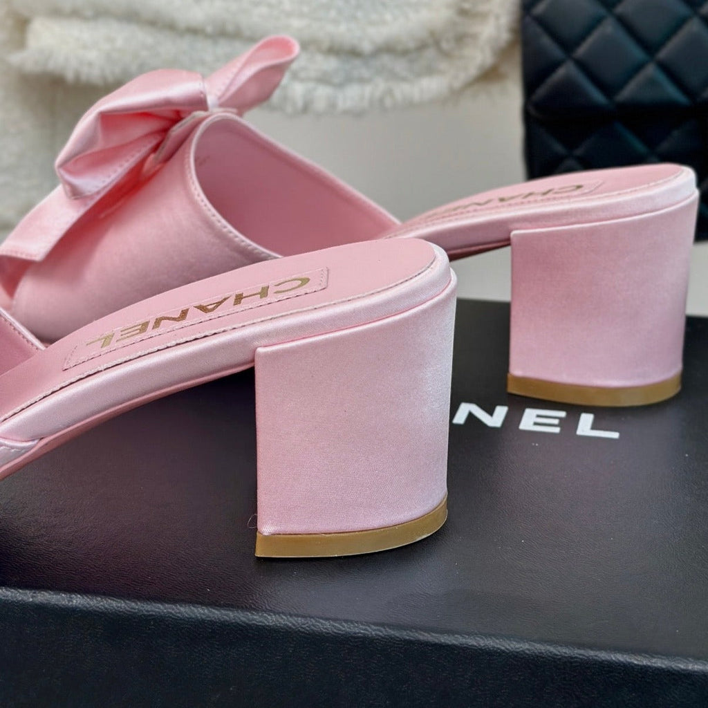 CHANEL Double  Big Bow High Heels Sheepskin Light Pink