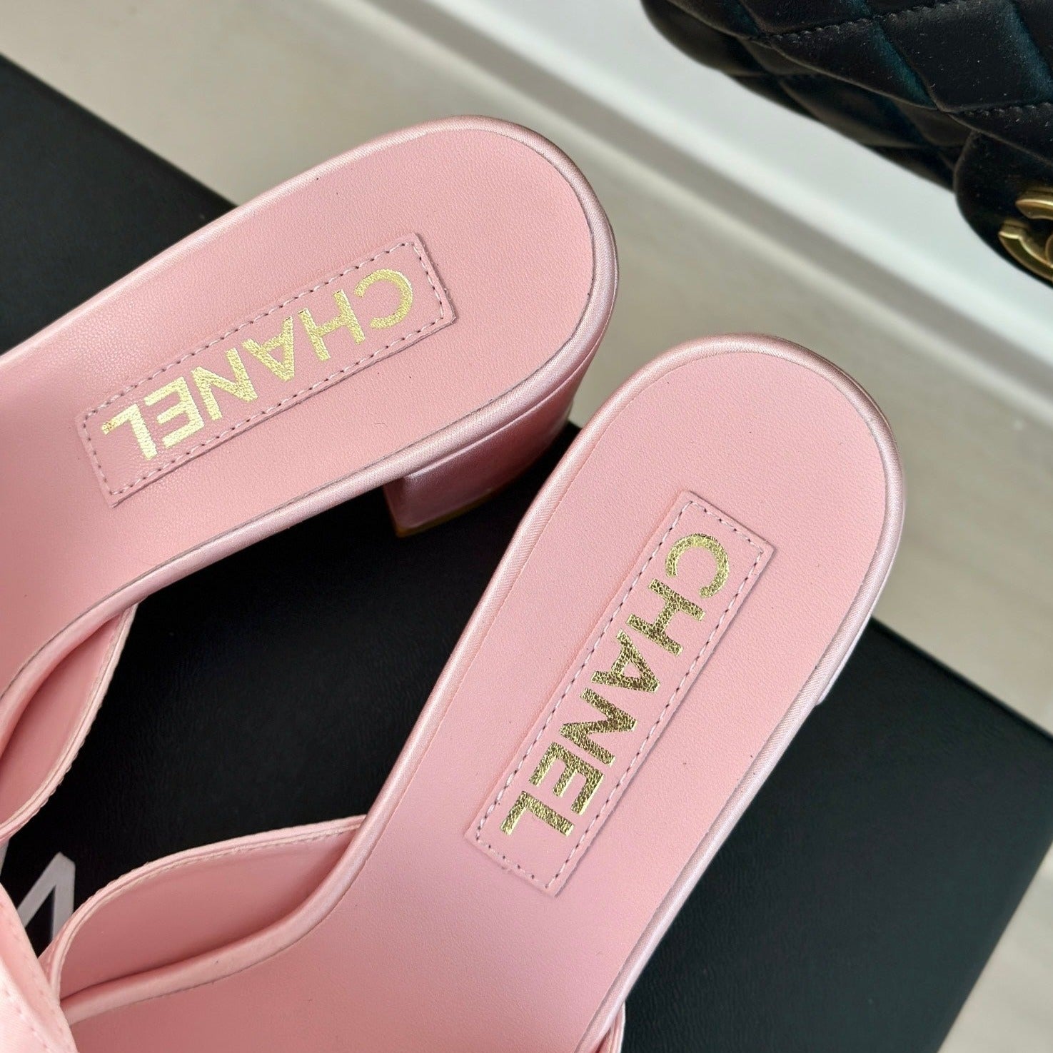 CHANEL Double  Big Bow High Heels Sheepskin Light Pink