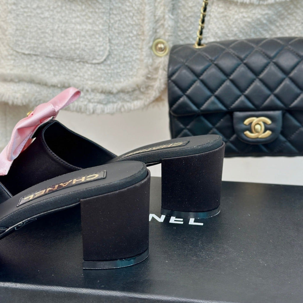 CHANEL Double  Big Bow High Heels Sheepskin Light Pink / Black