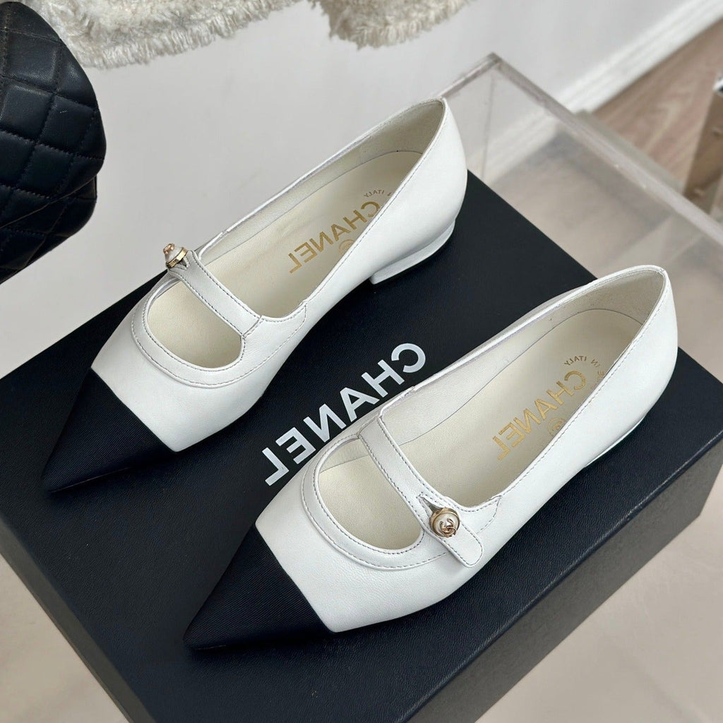 CHANEL Double C Milan Runway Pointed Toe Mary Jane Shoes White Black Lambskin