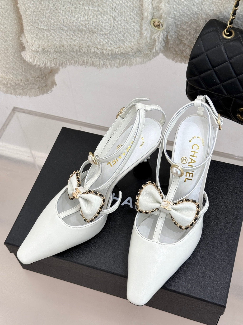 CHANEL CHAIN BOW HIGH HEEL 8 CM SLINGBACKS IN WHITE SUEDE