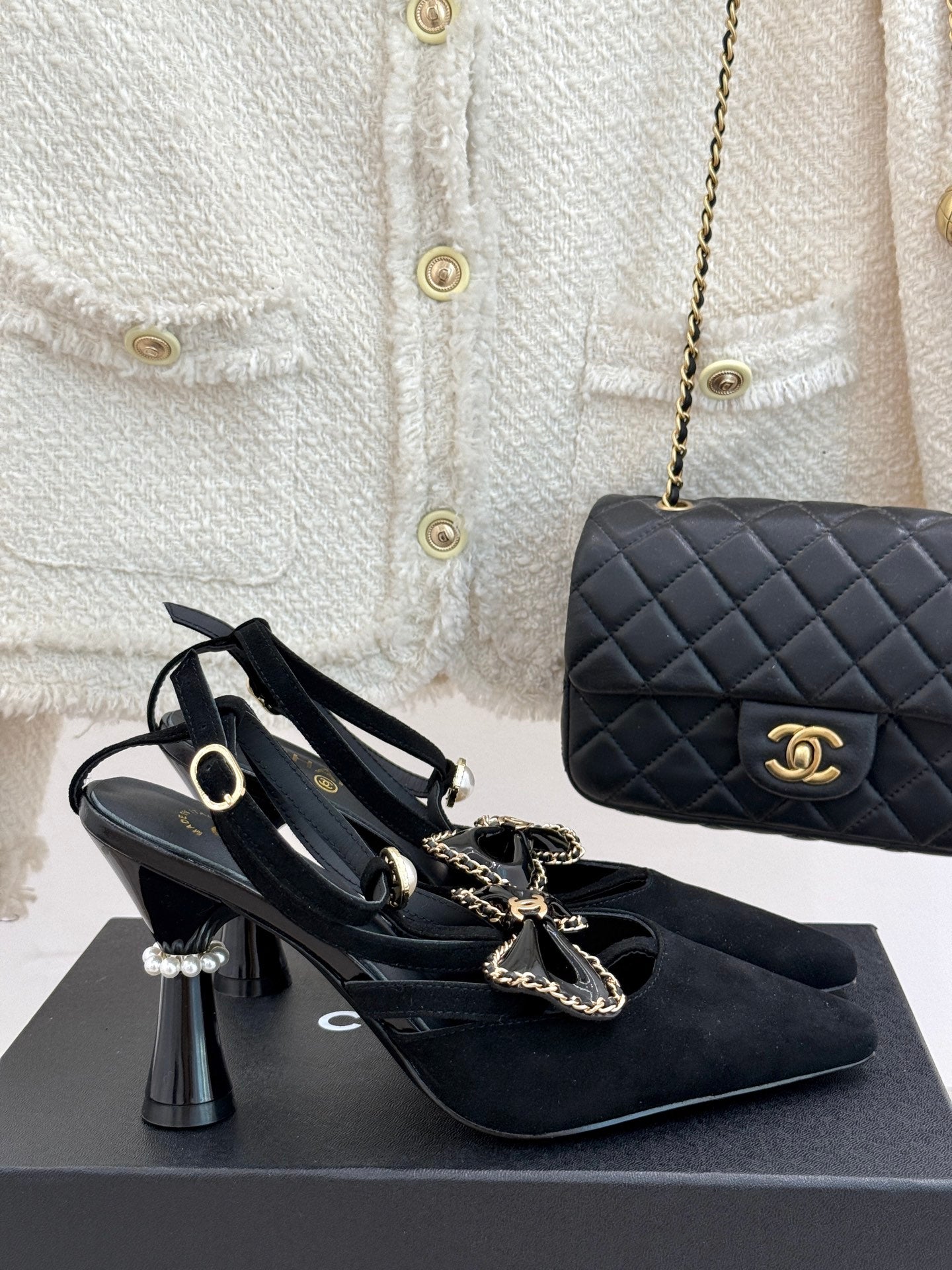 CHANEL CHAIN BOW HIGH HEEL 8 CM SLINGBACKS IN BLACK SUEDE